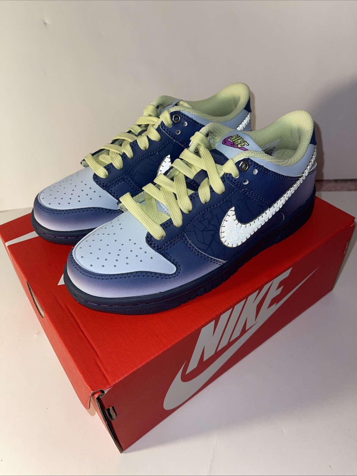 [FQ8354-491] Grade School Nike DUNK LOW ‘HALLOWEEN I AM FEARLESS (GS)’