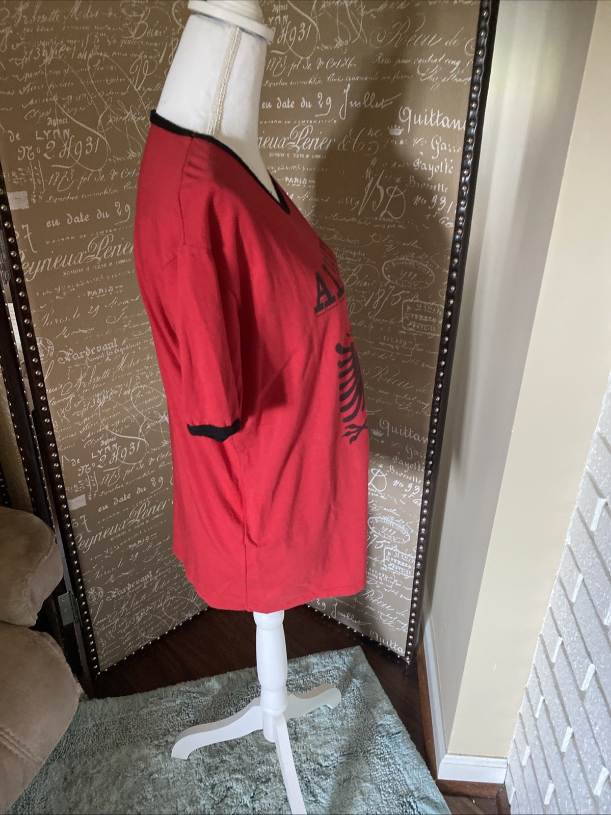 Albania Red Black Short Sleeve Crewneck T-Shirt Size L