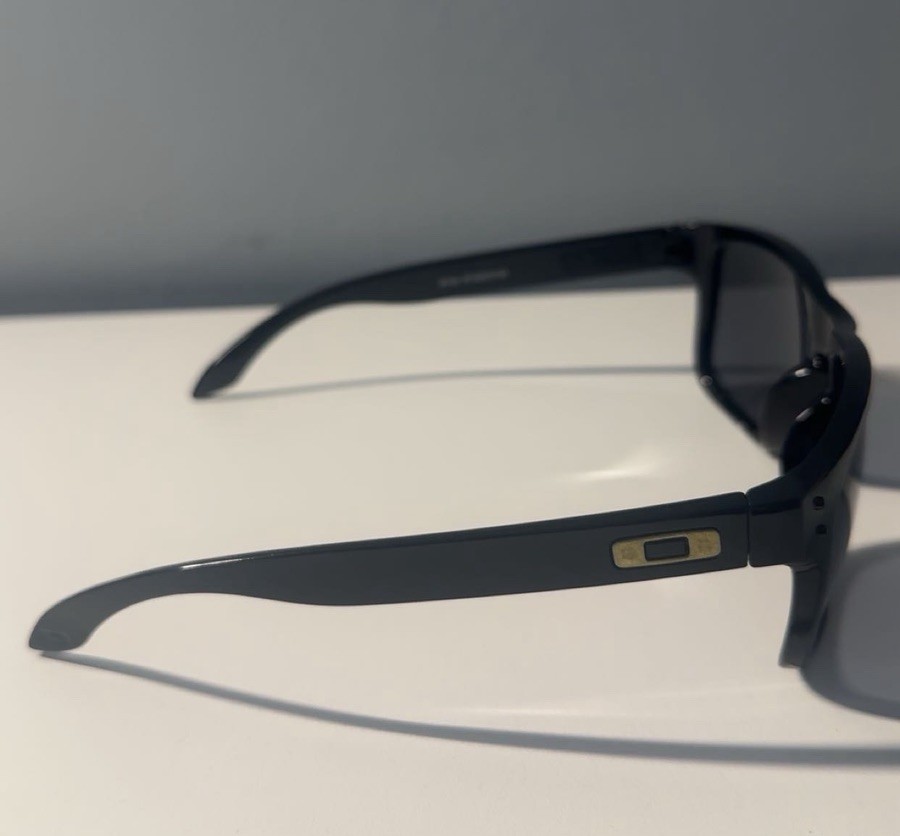 🕶️Frame only! Oakley Holbrook black & gold accents Sunglasses – GLASSES ONLY