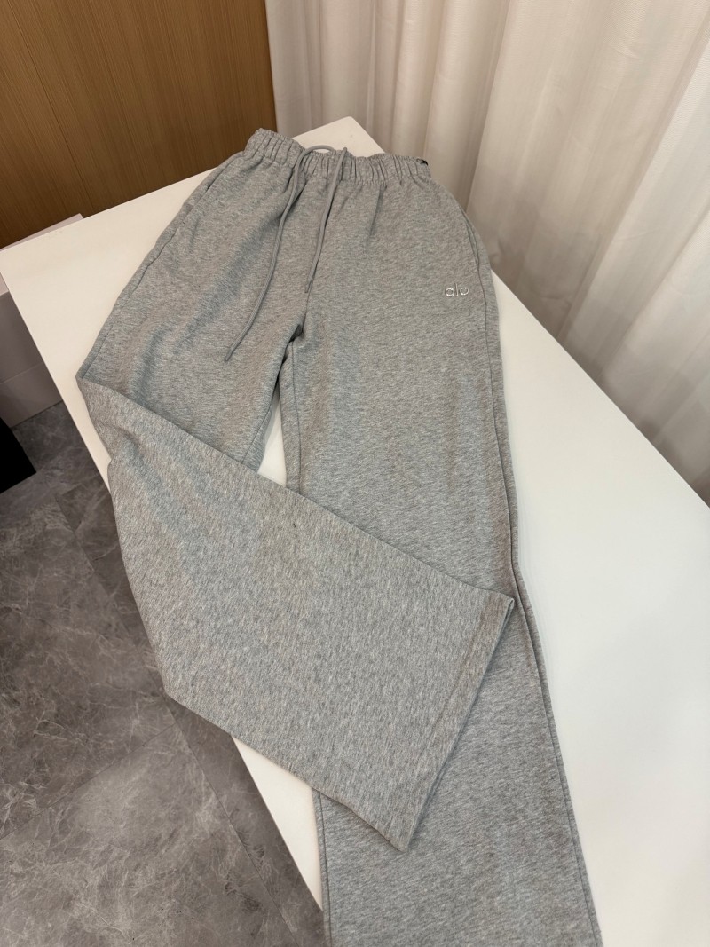 NEW AIo Yoga Accolade Straight Leg Sweatpant Oversized Soft Women’s Sports Pant