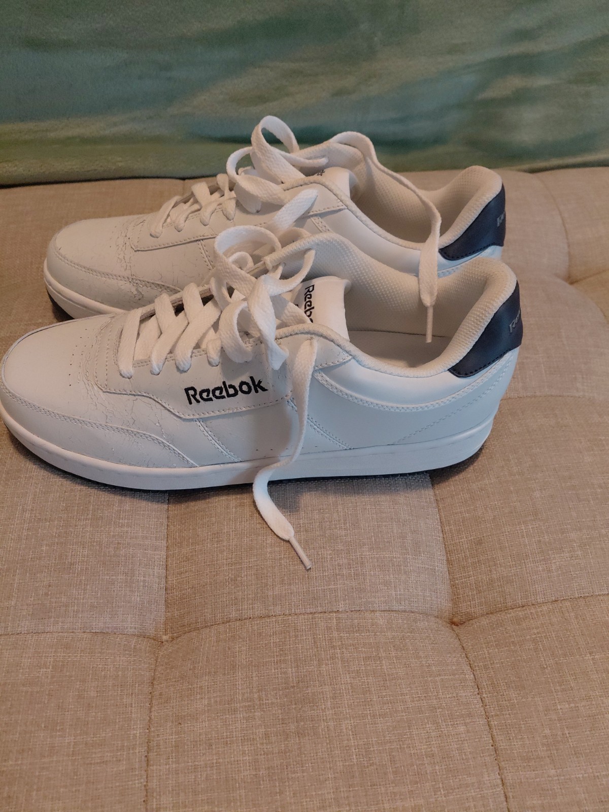 Reebok Men’s Classic Leather Sneakers Size 10.5