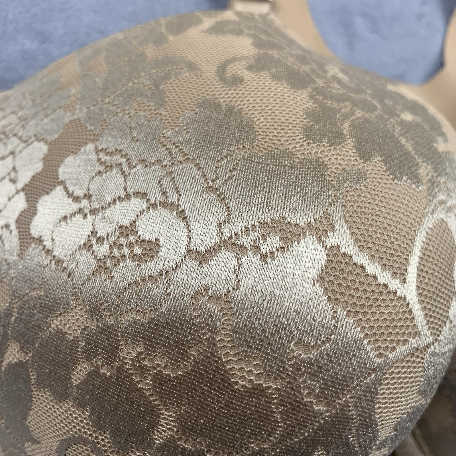 Soma Vanishing Back Full Coverage Bra Size 36G Front Closure Floral Lace Beige