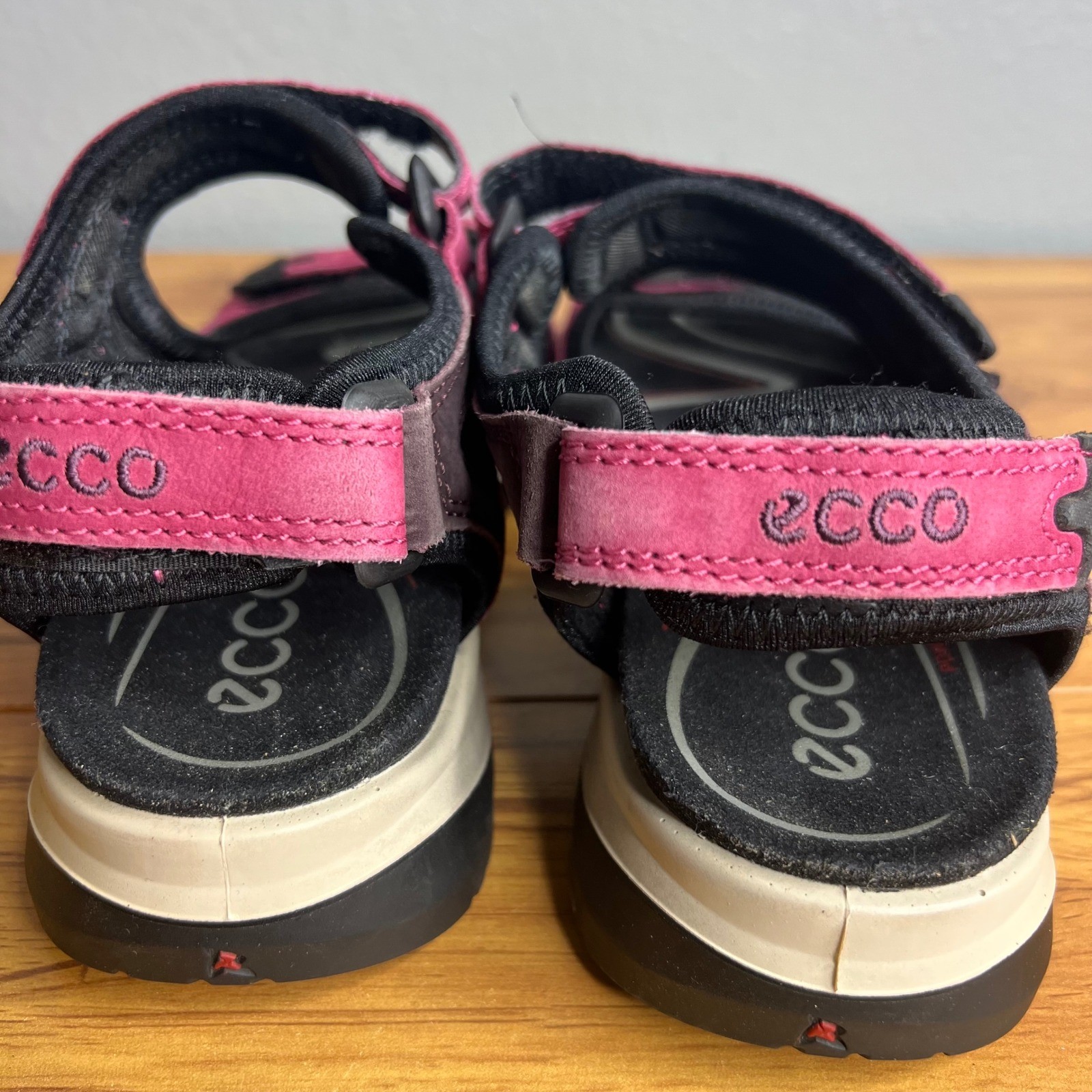 ECCO Offroad Yucatan Sandals Womens Size 40 Hiking Sport Outdoor Strappy Walking