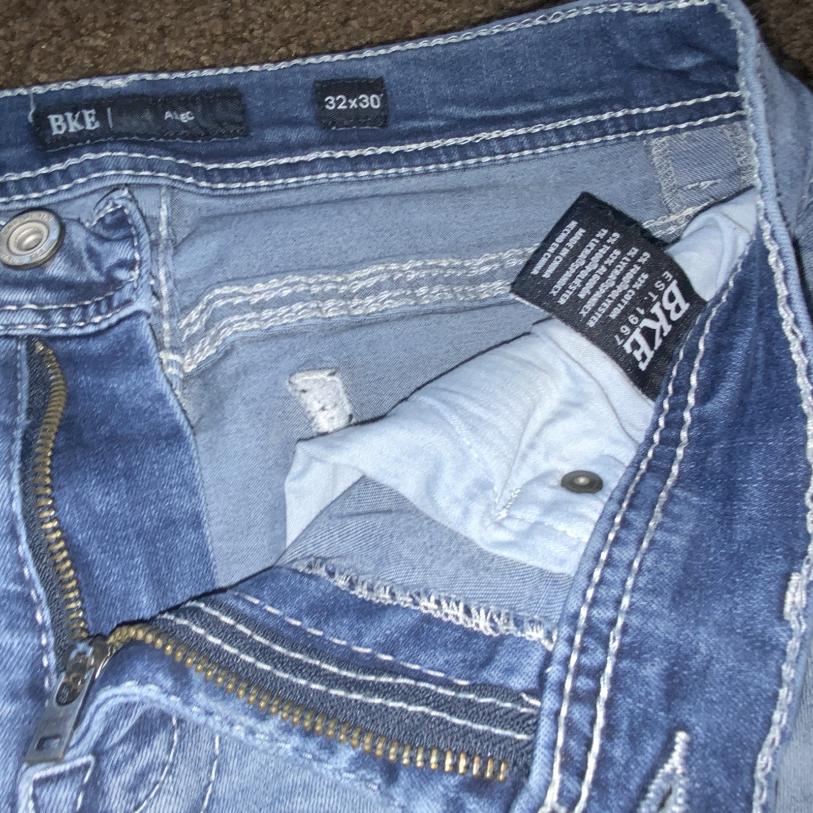 BKE Men’s Light Wash Blue Straight Fit Denim Jeans Mid Rise 5-Pocket