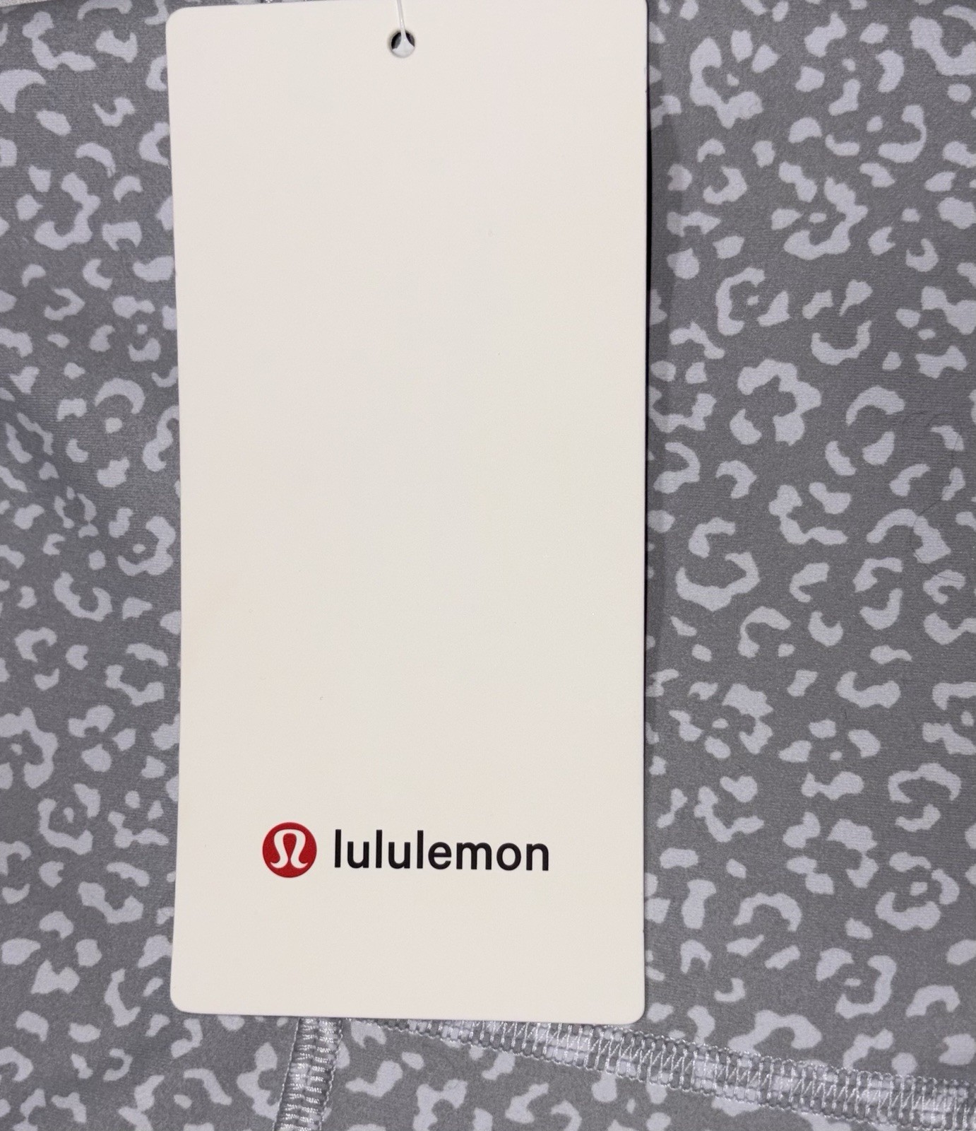 NWT⭐️LULULEMON⭐️SIZE 6⭐️ WUNDER TRAIN HR TIGHT 28”⭐️LEOPARD DAISY STARLIT MULTI