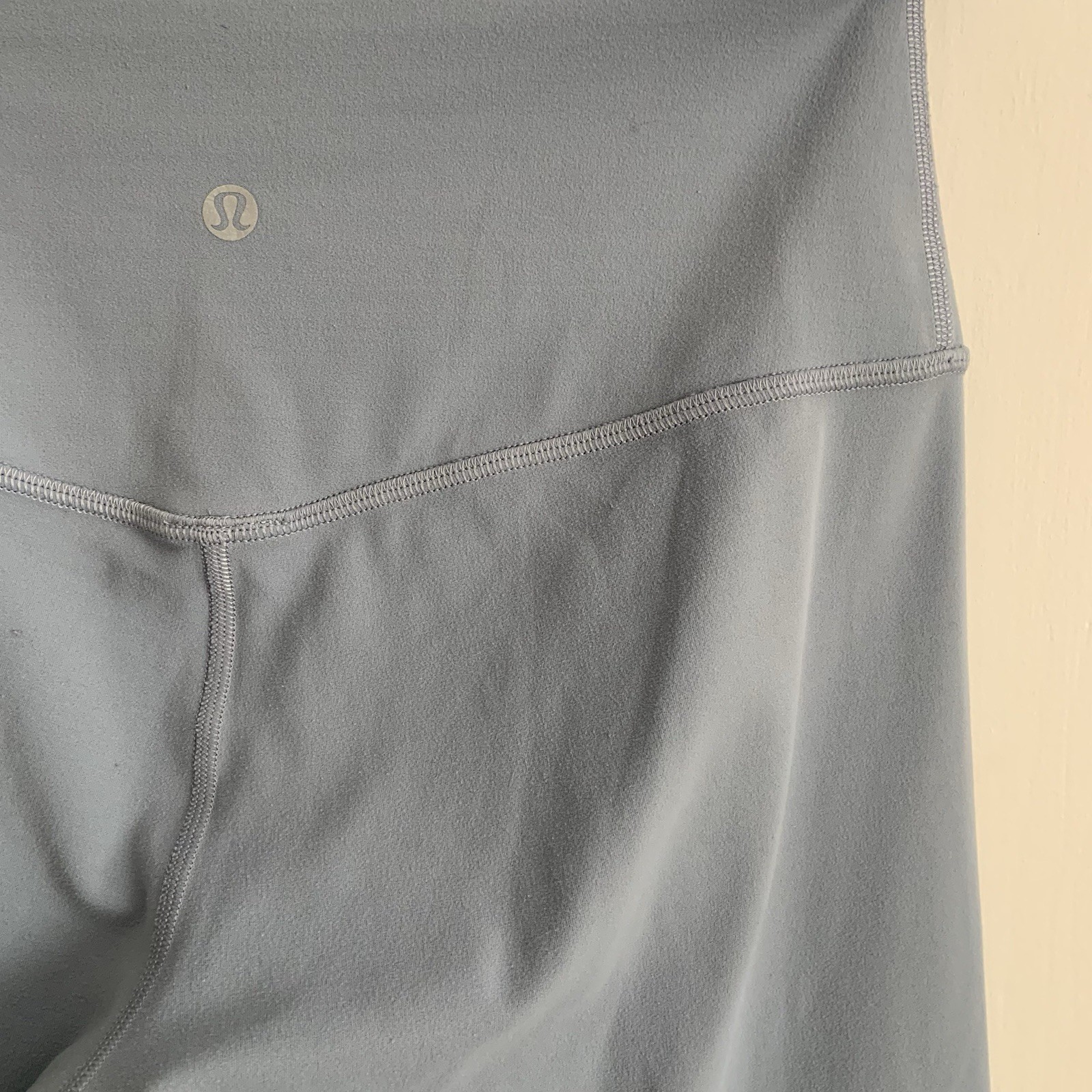 Lululemon Align Crop 21in Pants women sz 6 Light Chambray Blue EUC