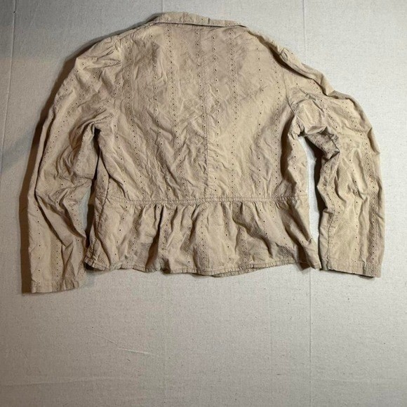 cream lace eyelet cottagecore blouse jacket 🤍