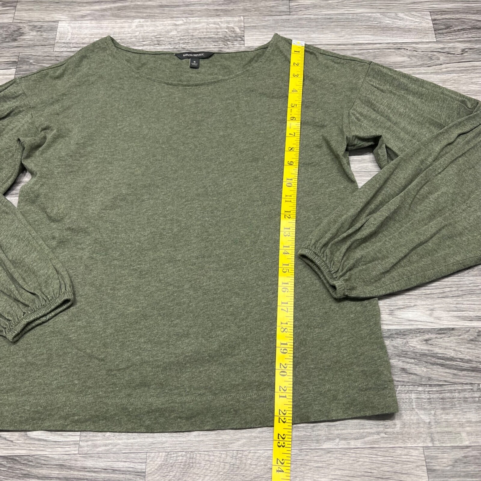 BANANA REPUBLIC Women’s Green Long Sleeve Shirt Size Small Reguar