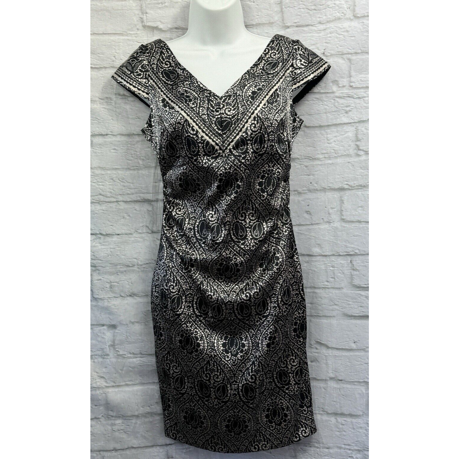Le Pirat Mode Pencil Dress Size 10 Satin Black & Silver Party Back Cap Sleeve