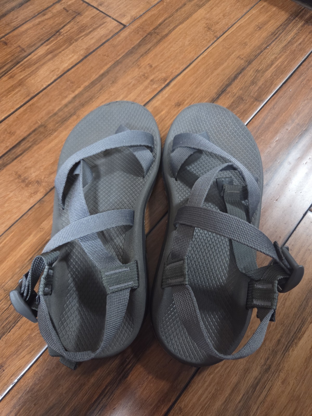 Men’s Chaco J199647 Z Cloud 2 s Mens Gray Hiking Sandal Size 10