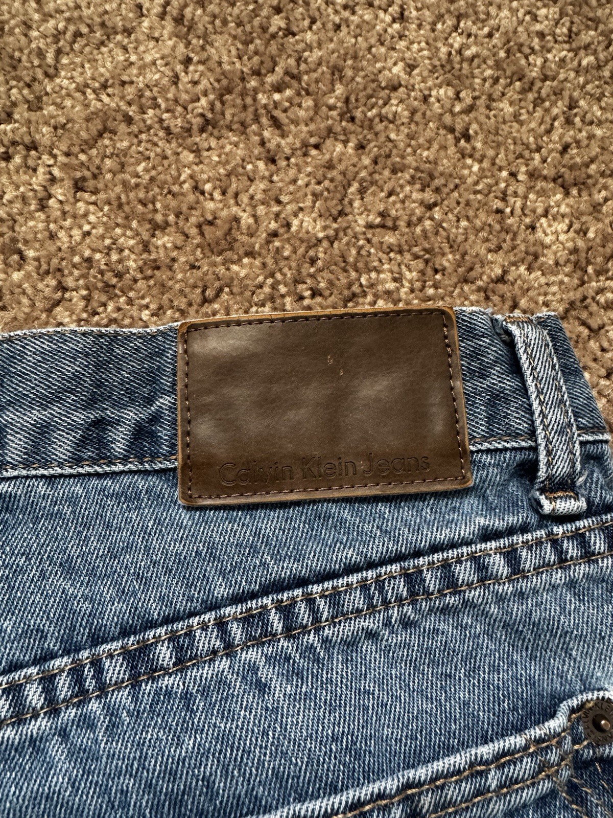 Calvin Klein Jeans Men’s Blue Medium Wash Straight Denim Cotton Vintage Cut Y2K