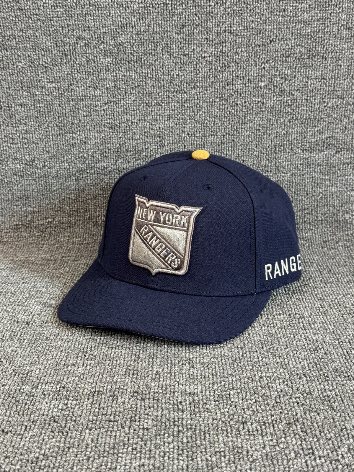 Mitchell & Ness New York Rangers Snapback Flat Brim Navy Hat