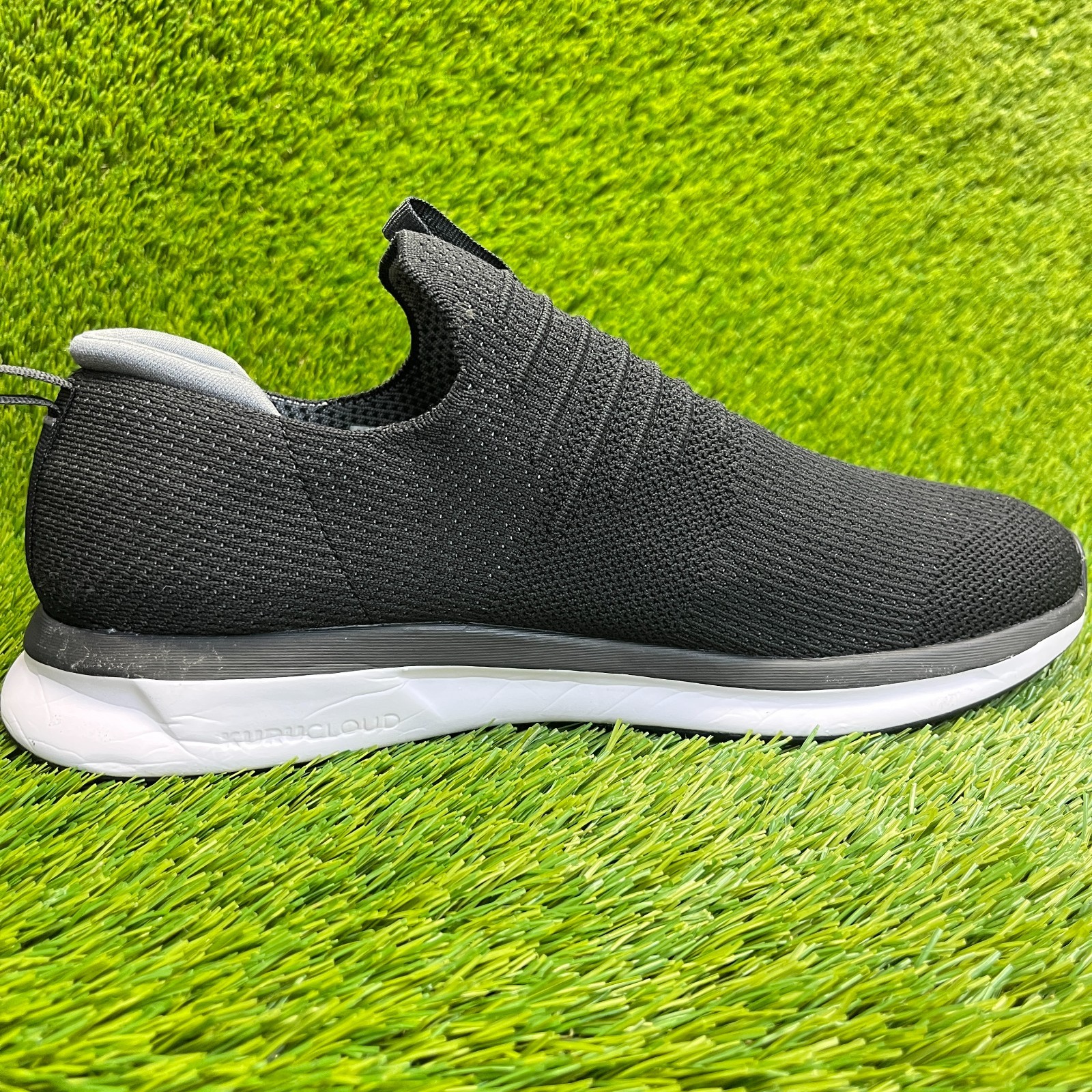 Kuru Atom Slip-On Mens Size 11 Black White Gray Athletic Walking Shoes Sneakers