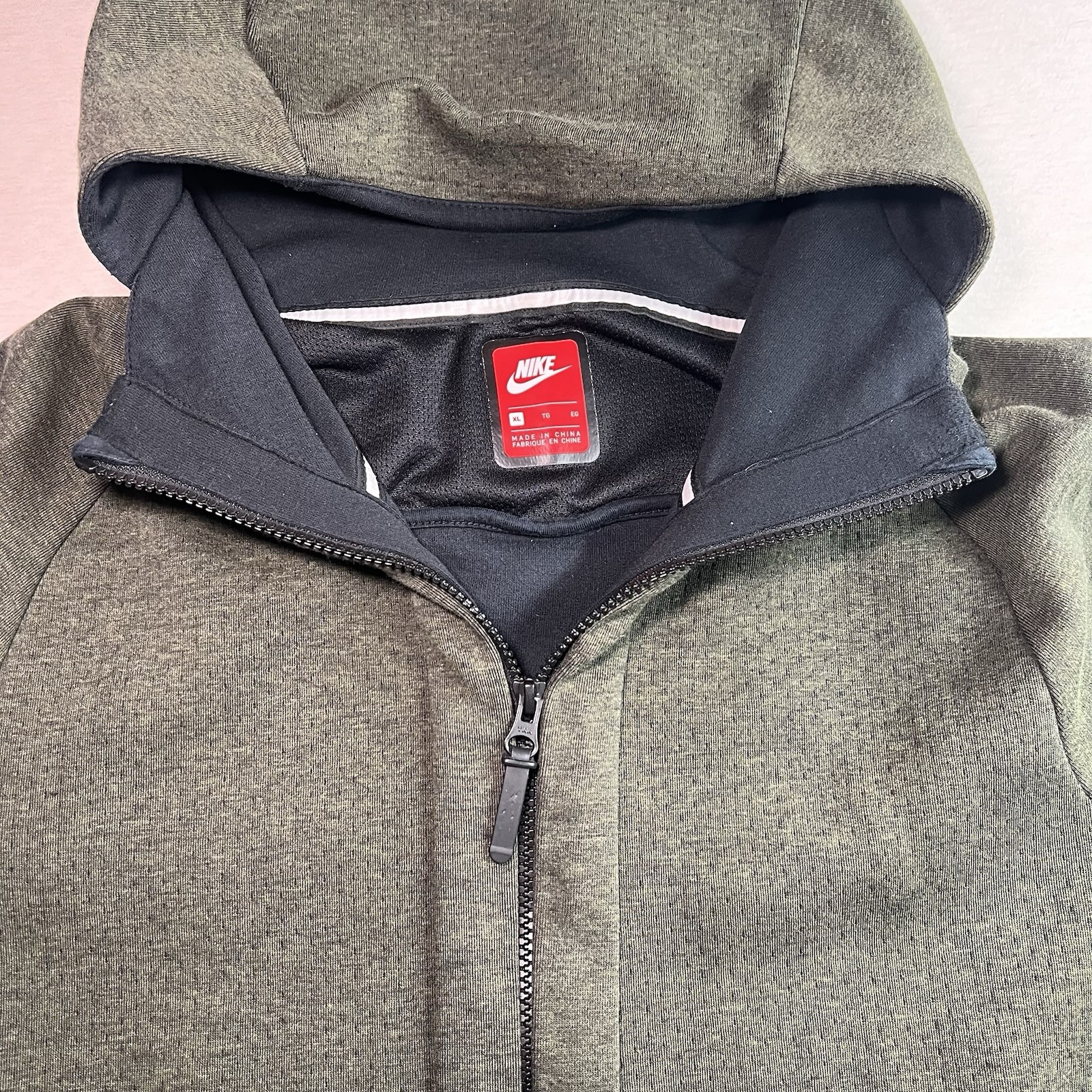 Nike Tech Fleece Jacket Mens XL Olive Green Full Zip Hood Windrunner 832112-331