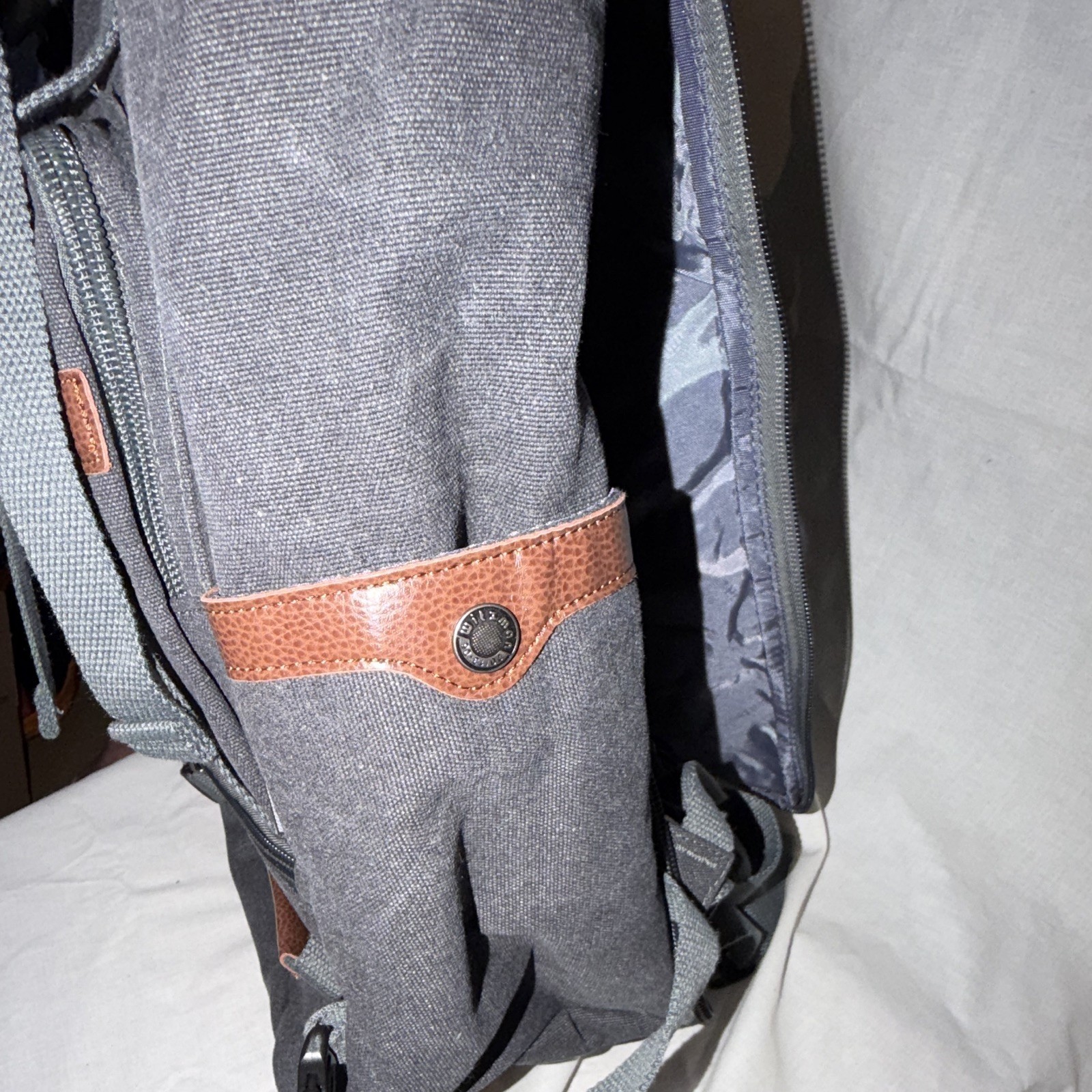 Witzman Gray Large Backpack Zip/Buckle Lined Inner Pockets Travel Casual