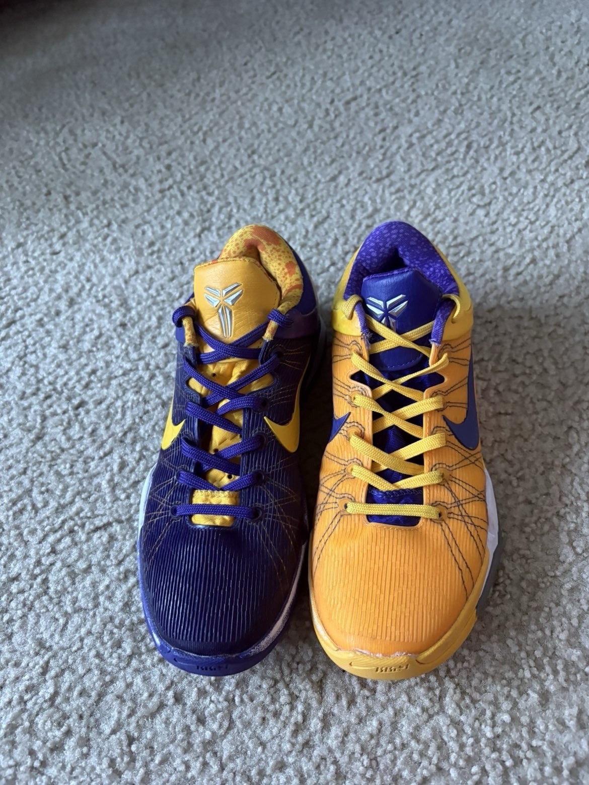 Nike Men’s Basketball Low Top Lace-Up Sneakers Purple/Yellow Colorblock Rubber