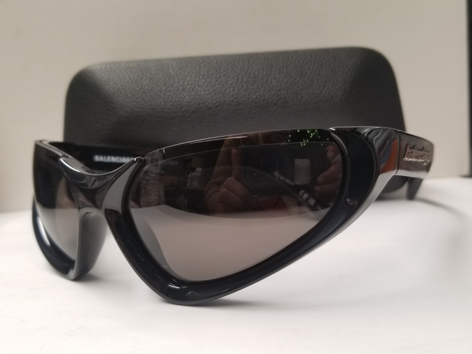 BALENCIAGA Black Exaggerated Sport Cat eye Semi Rim Sunglasses BB0202S