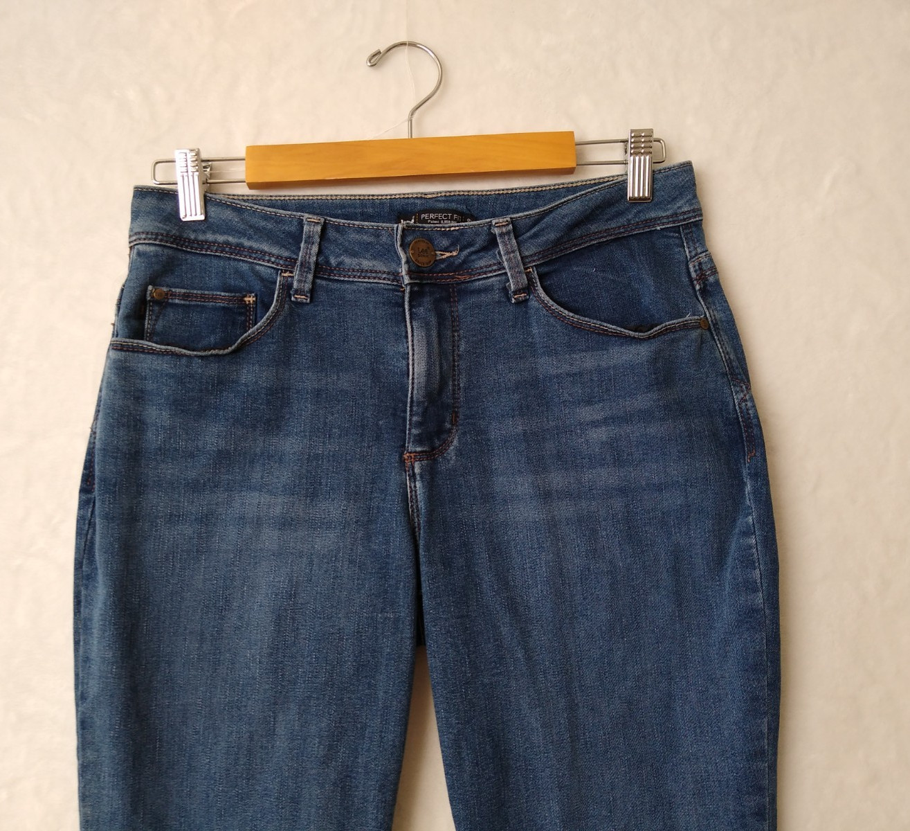 Lee Jeans Womens 10 Short Blue Denim Straight Leg Perfect Fit Mid Rise Stretch