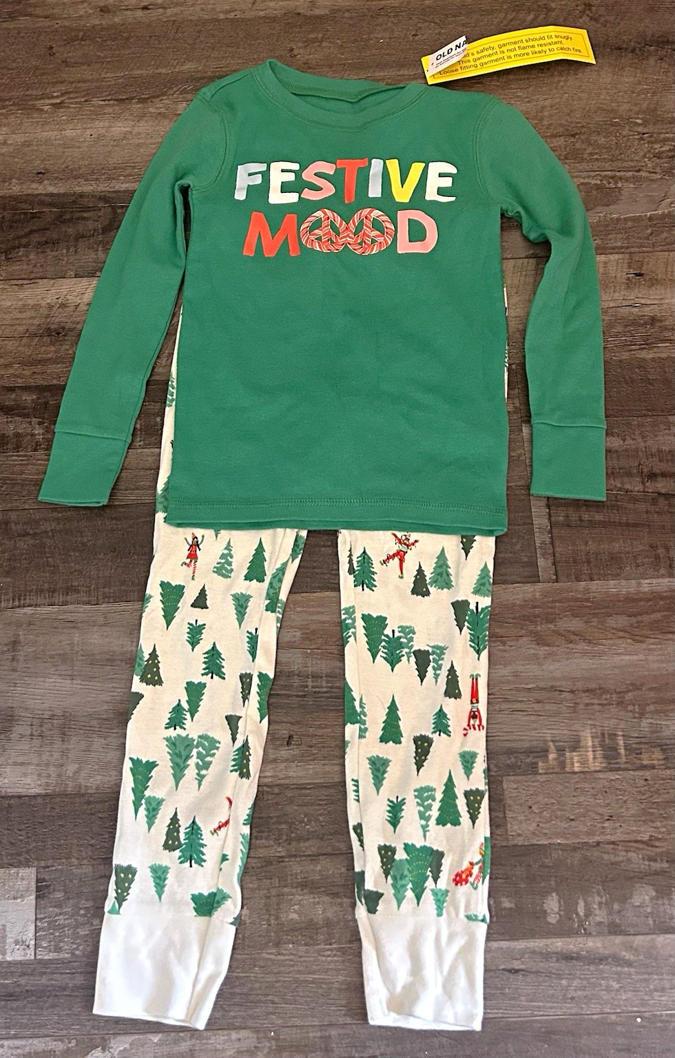Old Navy Unisex Kids XS (5) Snug Fit 2pc Christmas Pajama Set Green/White
