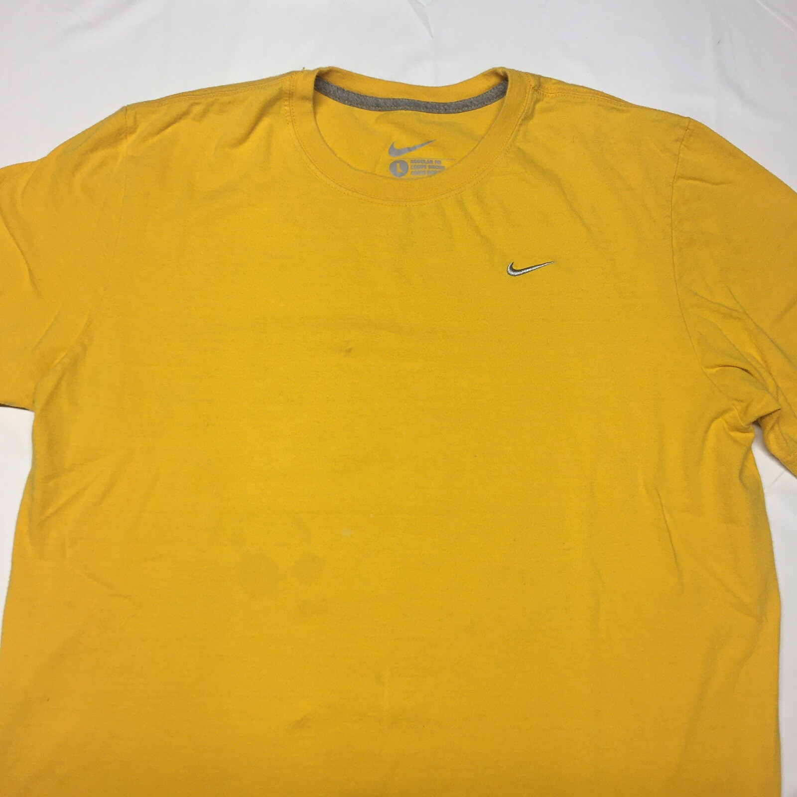 Vintage Nike T-Shirt Mens Large Yellow Swoosh Logo Sportswear Y2K Athletic Blank