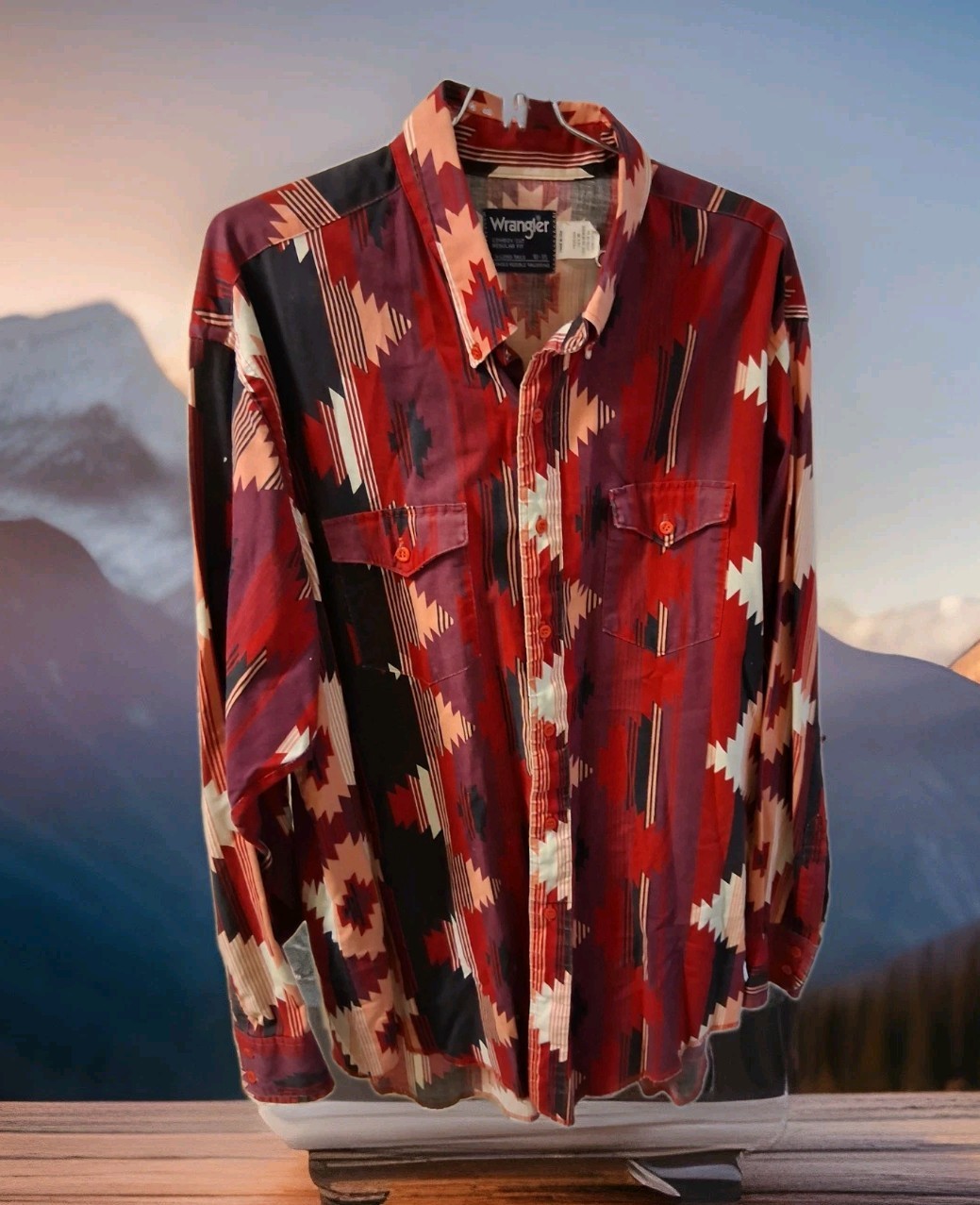 Vintage Men’s Wrangler 90’s Cowboy Cut Aztec/Brushpopper Button-up Shirt USA EUC