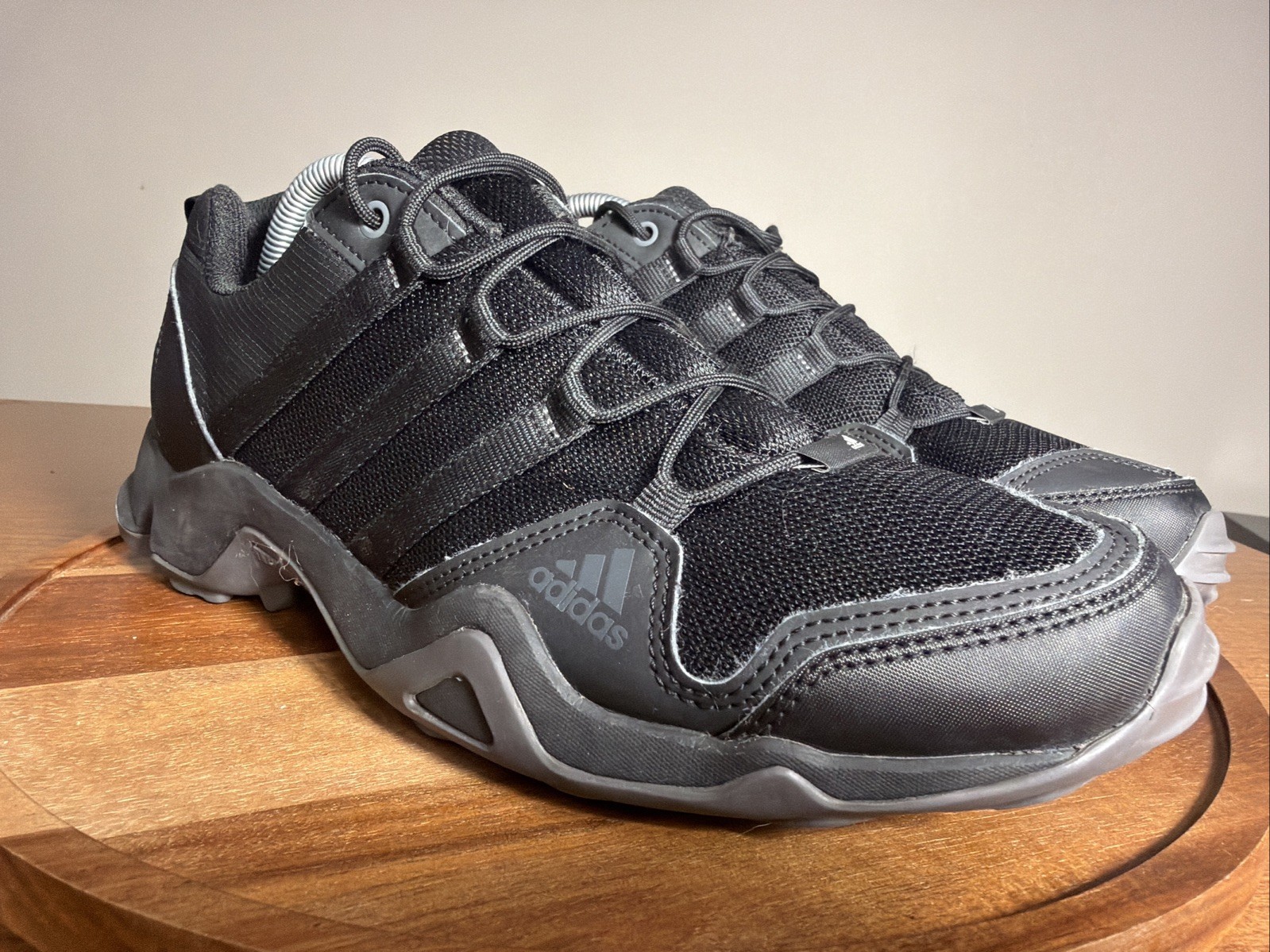 Adidas Terrex AX2S Black Hiking Trail Shoes Sneakers Q46587 Mens Size 9