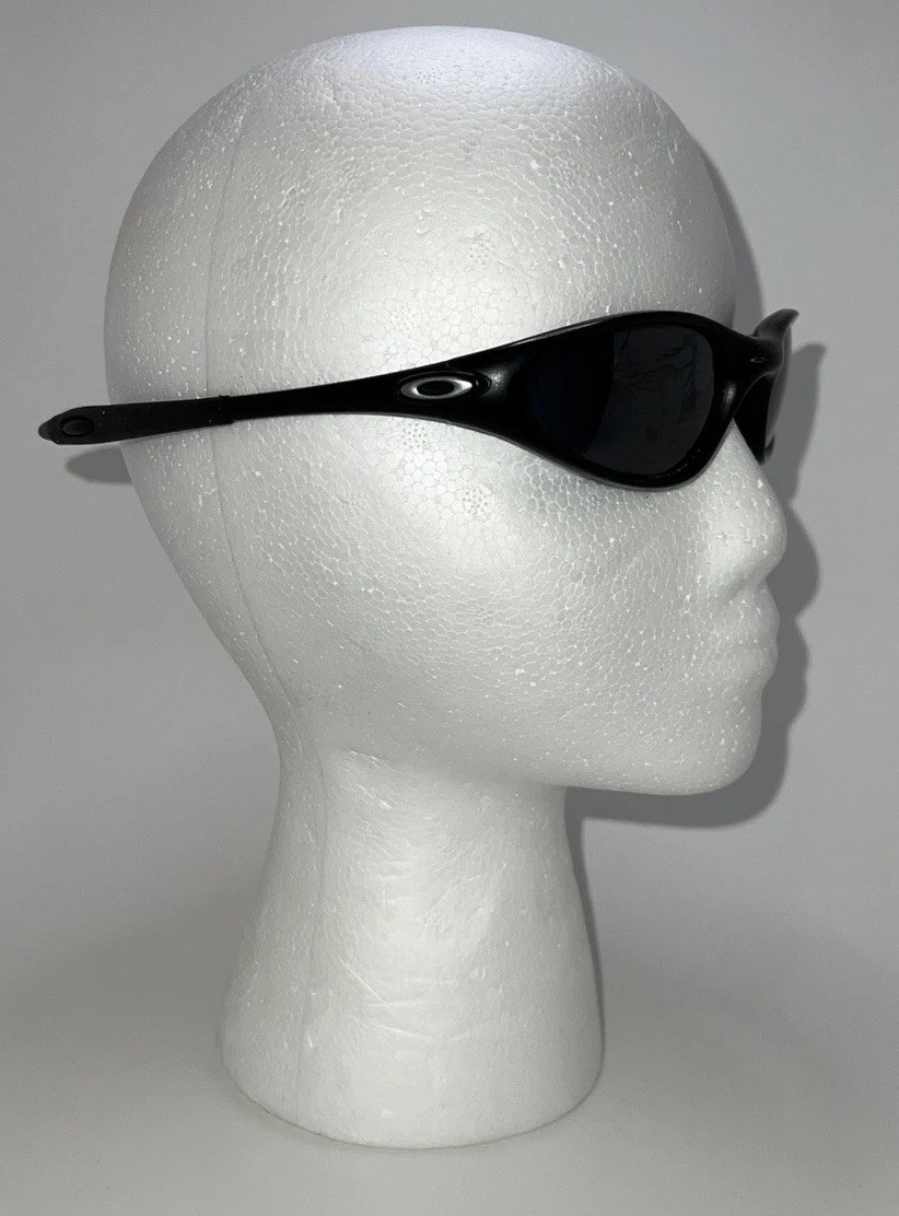Vintage Oakley Sunglasses Minute 1.0 Black Silver Red Icons Made in USA *READ
