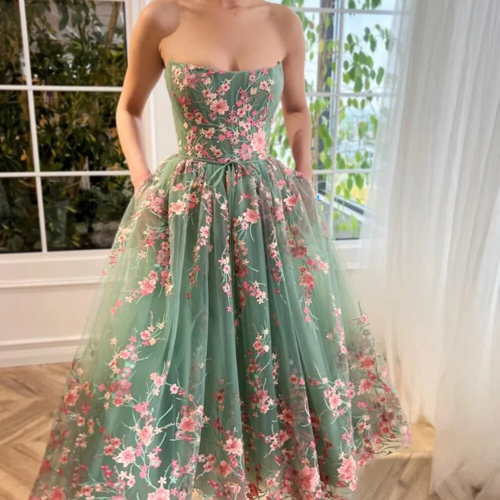 Elegant Green Floral Embroidered Strapless Sleeveless Evening Gown Wedding Dress