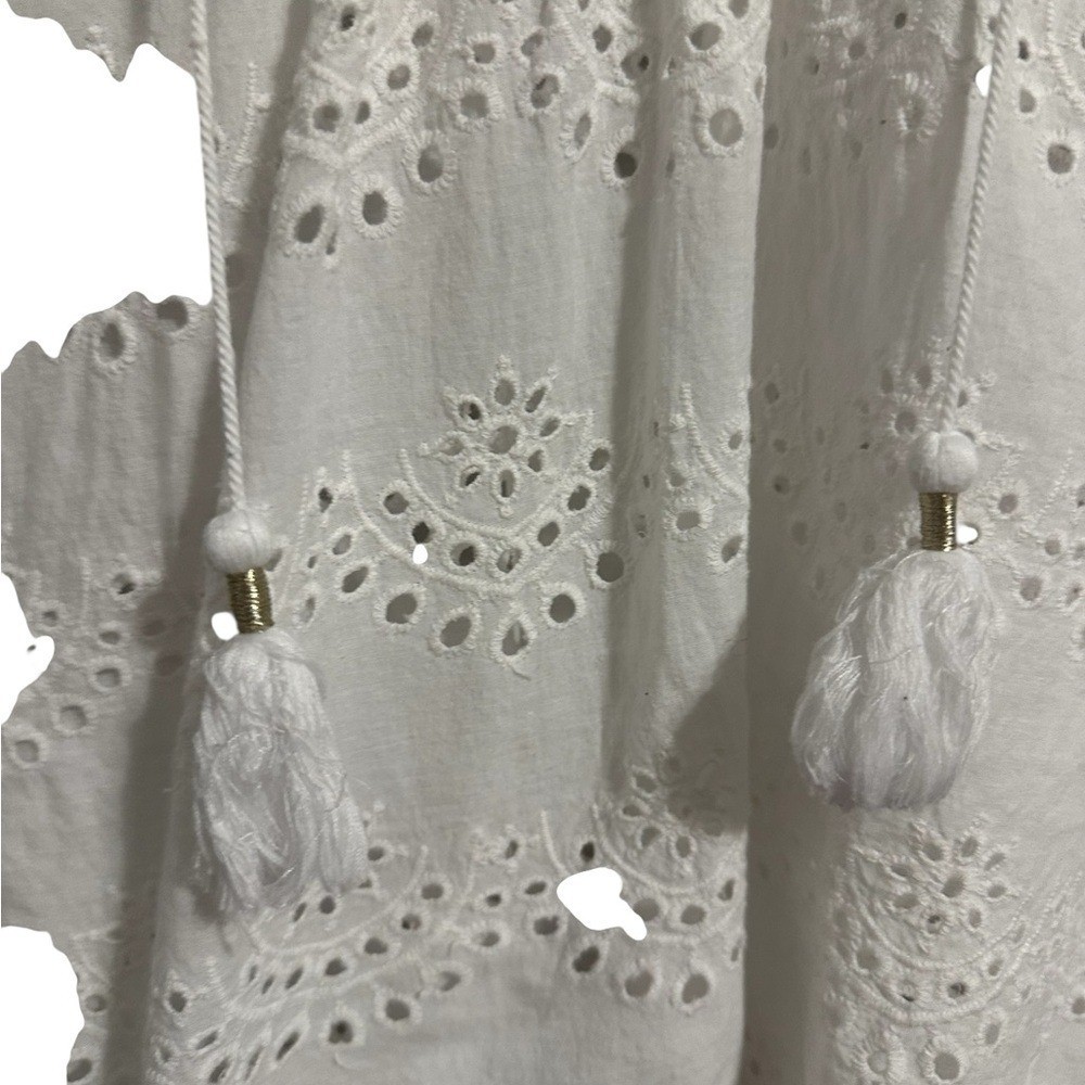 Nicole Miller Artelier White Eyelet TopCotton Eyelet Flutter Short Sleeve Top L
