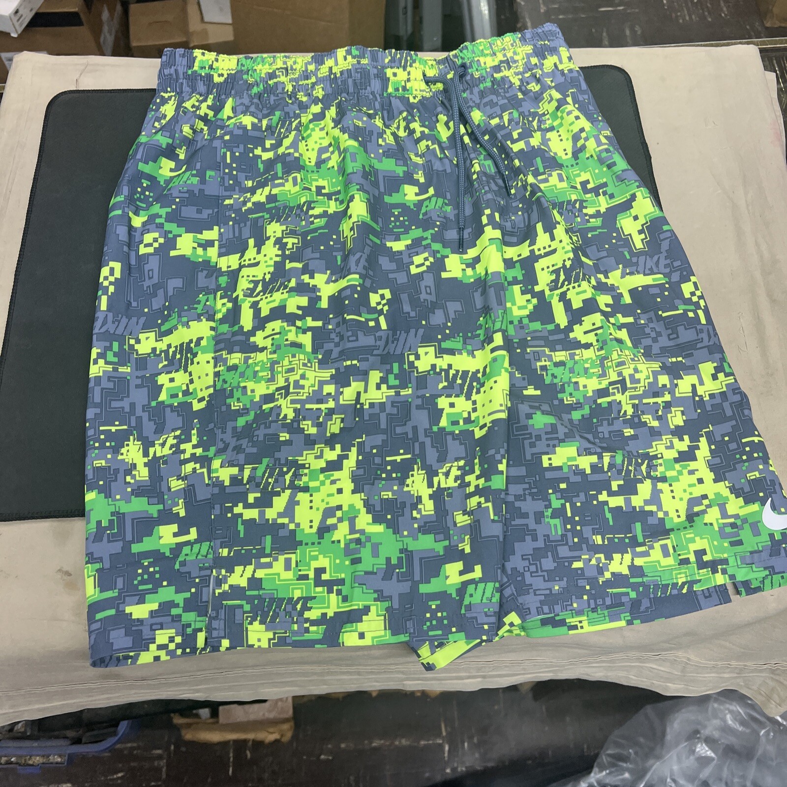 Men Nike Dig Camo Logo 9″ Volley Shorts Swim Trunks Green/Grey NESSD543-488 9″