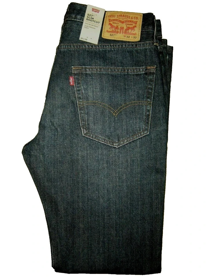 NWT Levi’s 527 jeans 32 x 32 Slim Boot Cut Retail $80 Style # 05527-4257