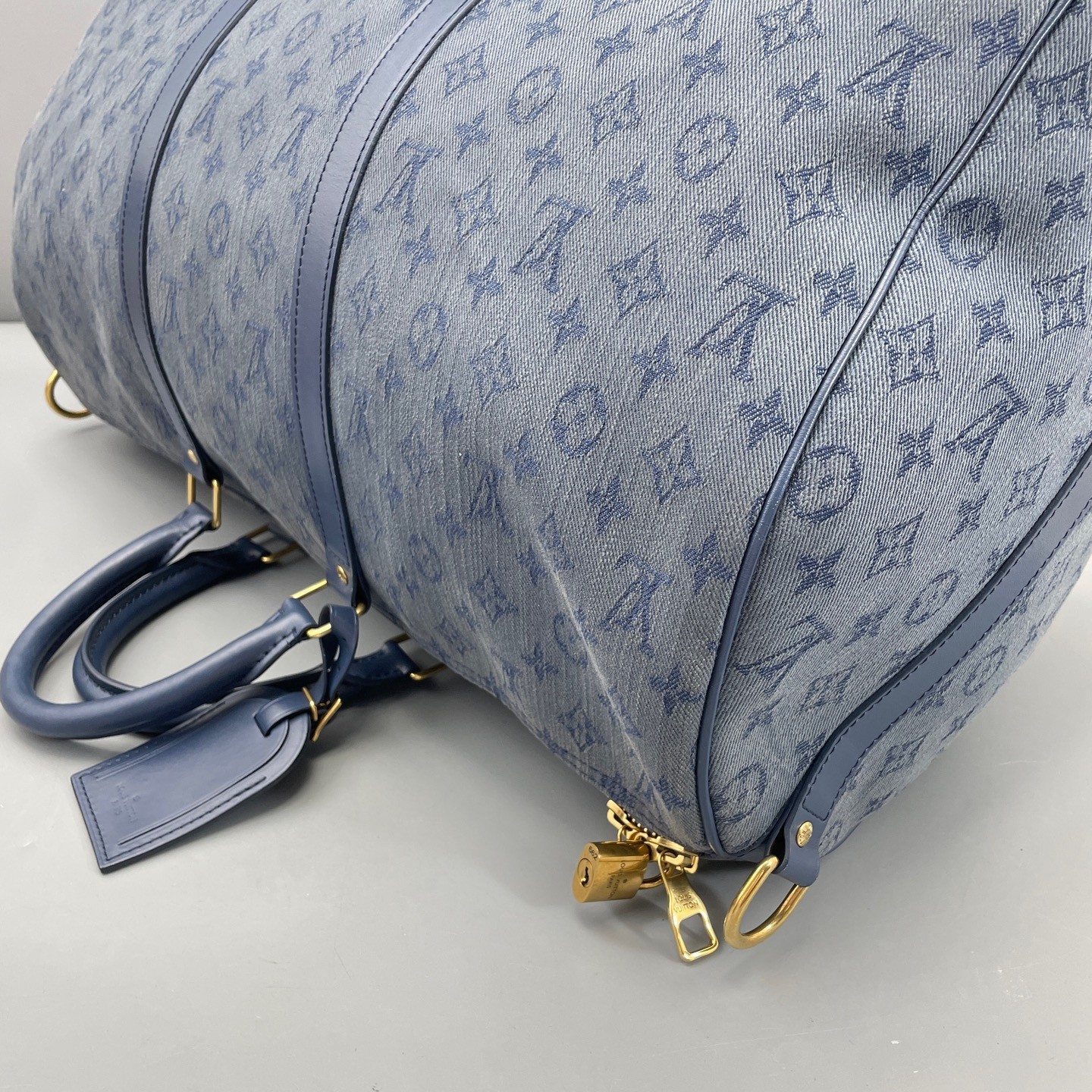 AUTH LOUIS VUITTON LV Keepall 50 Blue Denim Canvas Travel Duffle Bag.