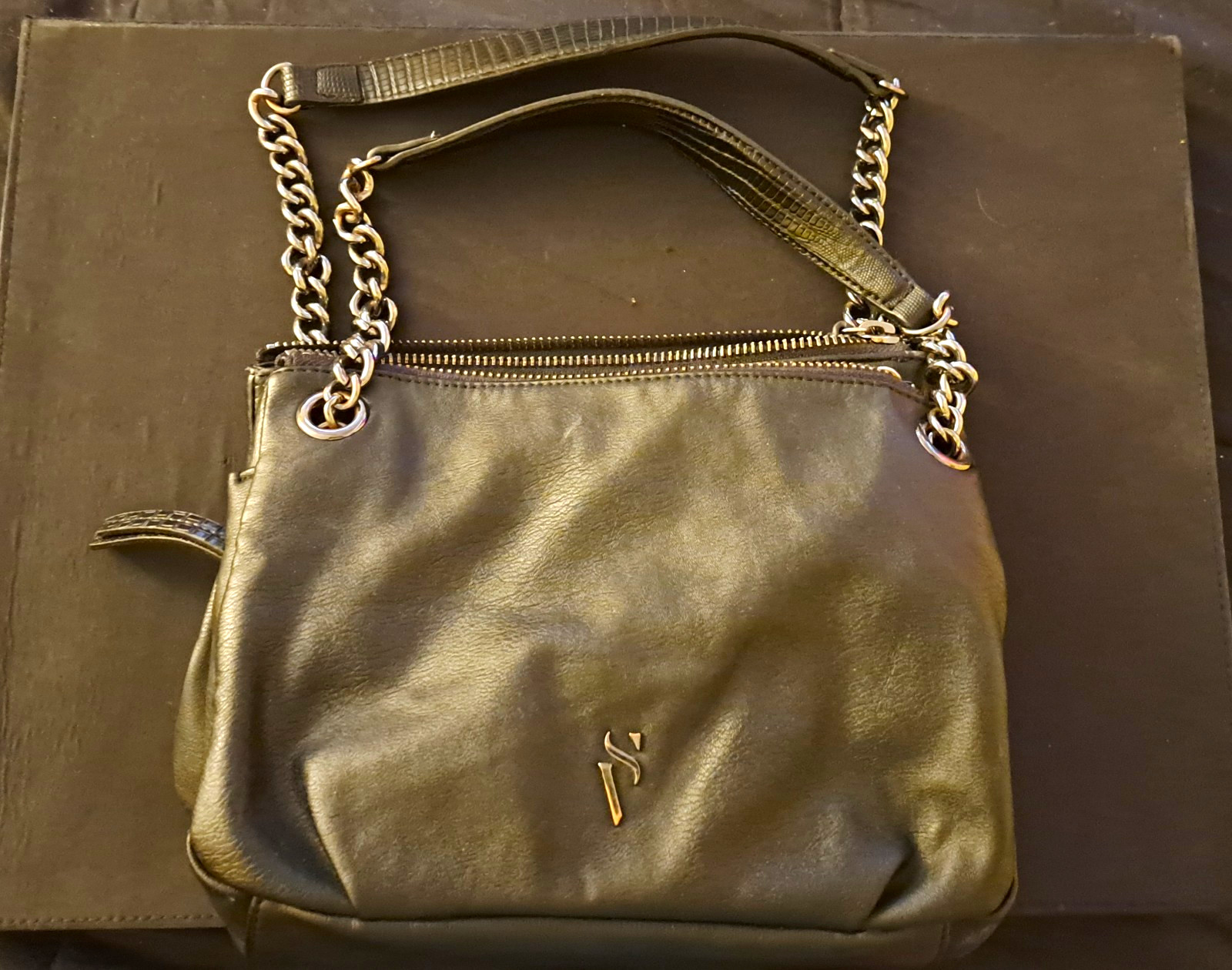 Simply Vera Vera Wang Black Shoulder Bag Zip/Magnetic, Chain Strap, Lined