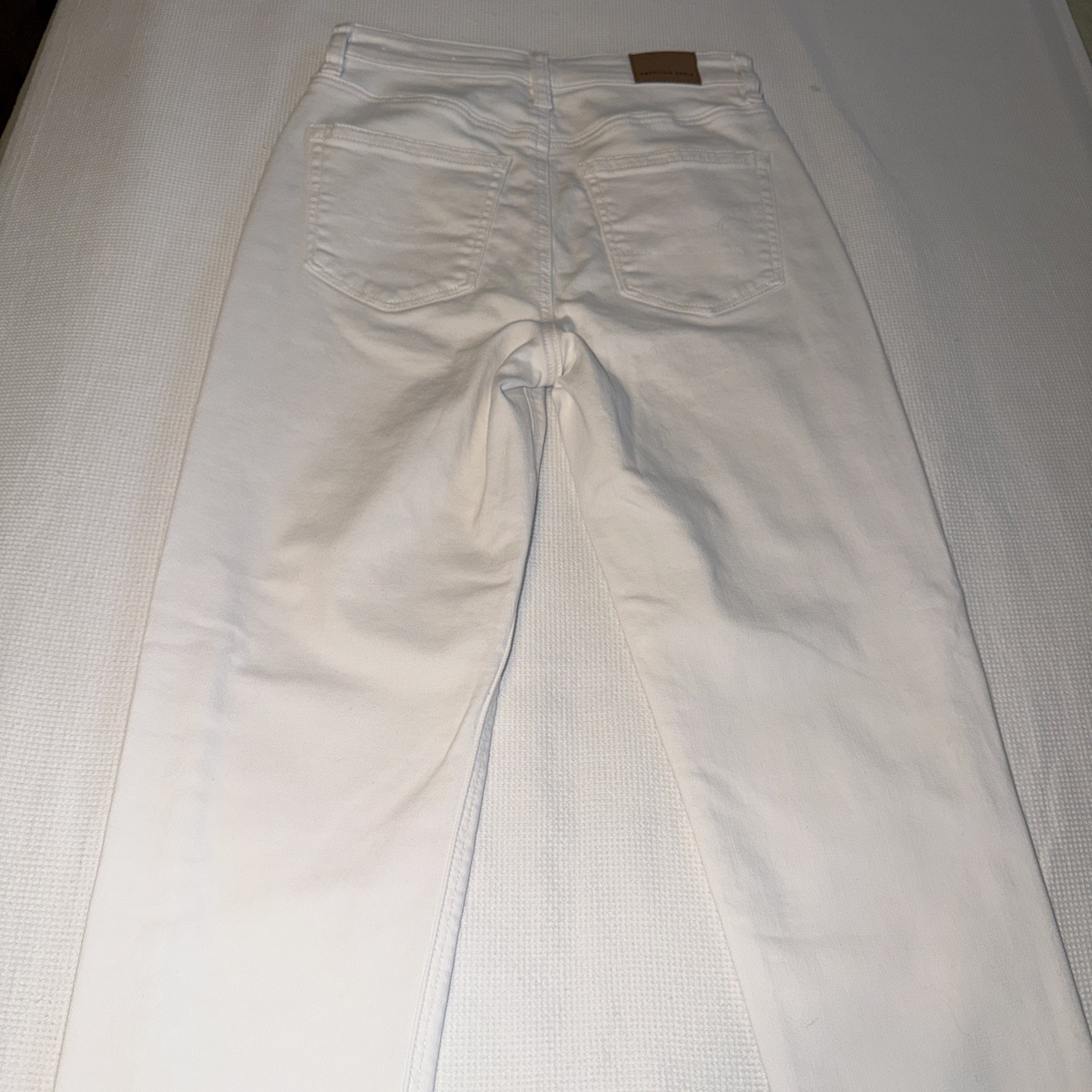 American Eagle Stretch Women’s Mom Jean Size 00R White Denim