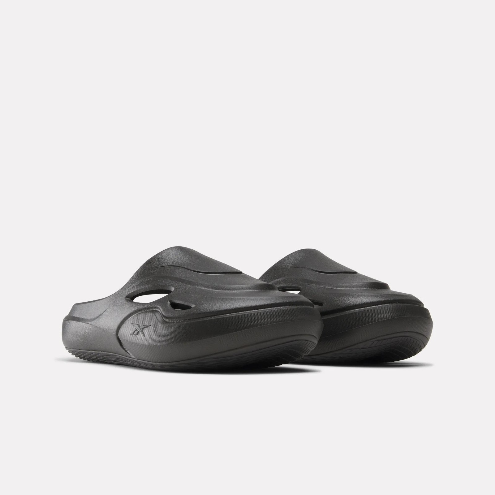 Reebok DMX Recovery Mules