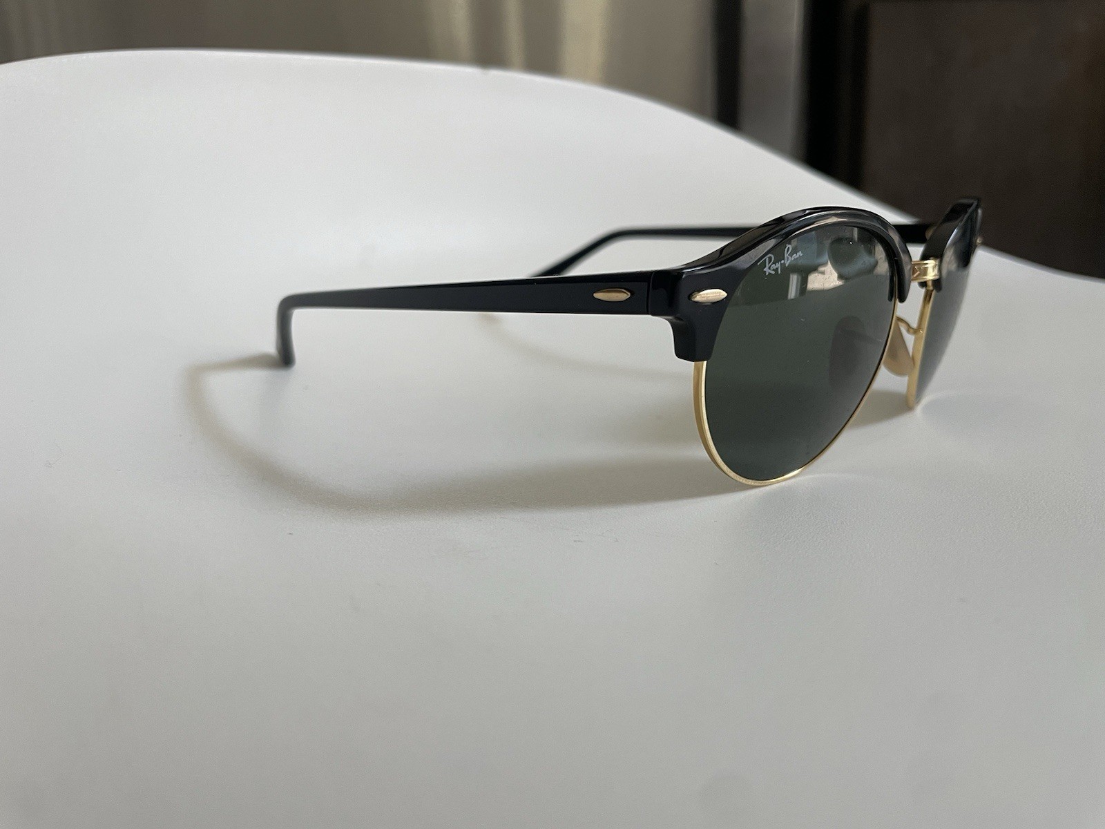 Ray-Ban Clubround RB4246 51-19 145mm Black Round Sunglasses with Green…
