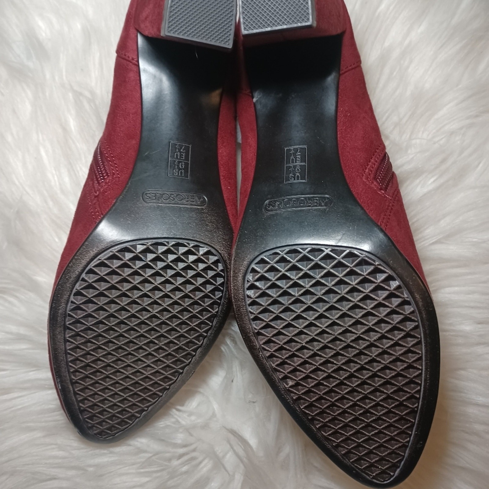Aerosols Heelrest Burgandy Suede Ankle Boots. SZ 9.5 NWOB
