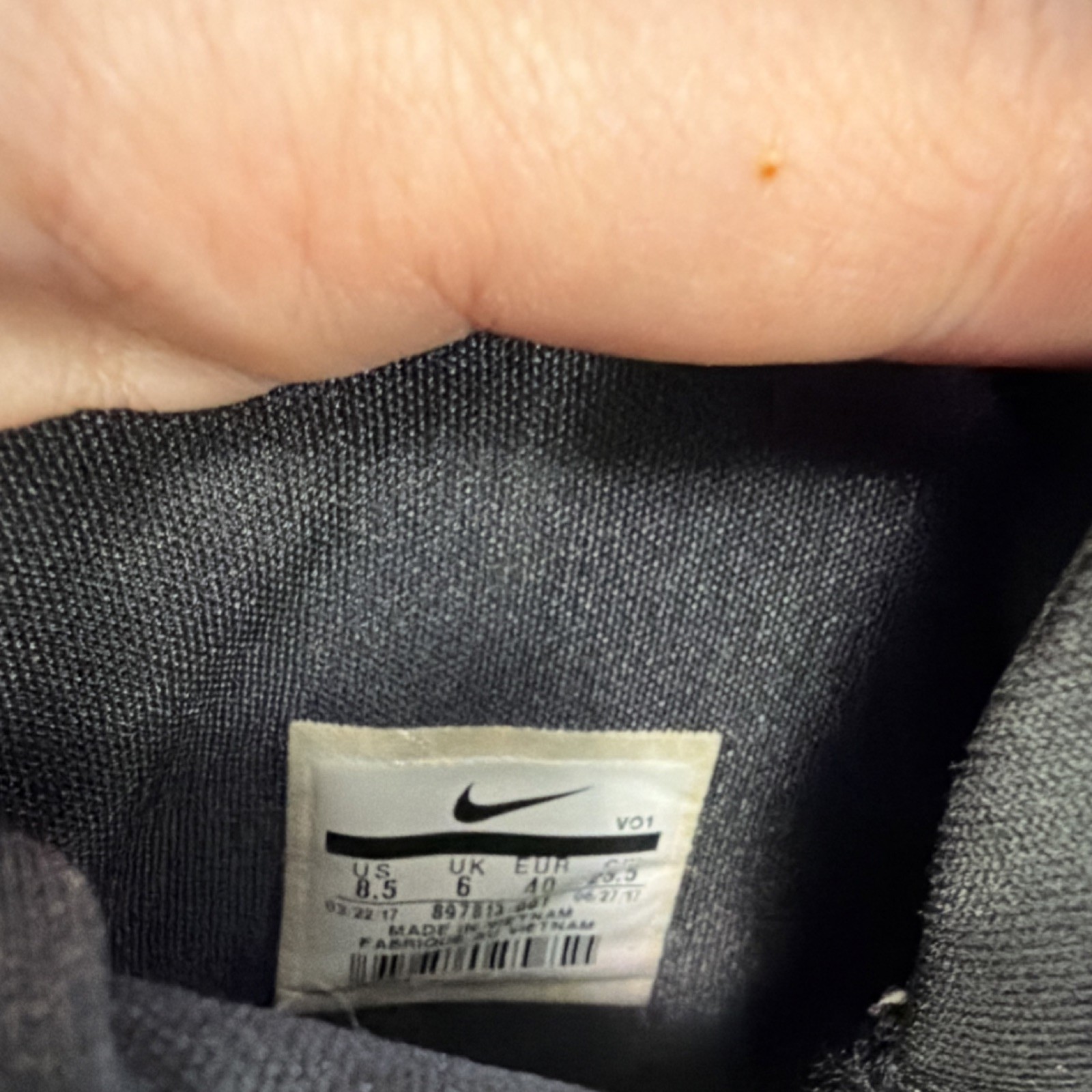 Nike basketball shoes 8.5