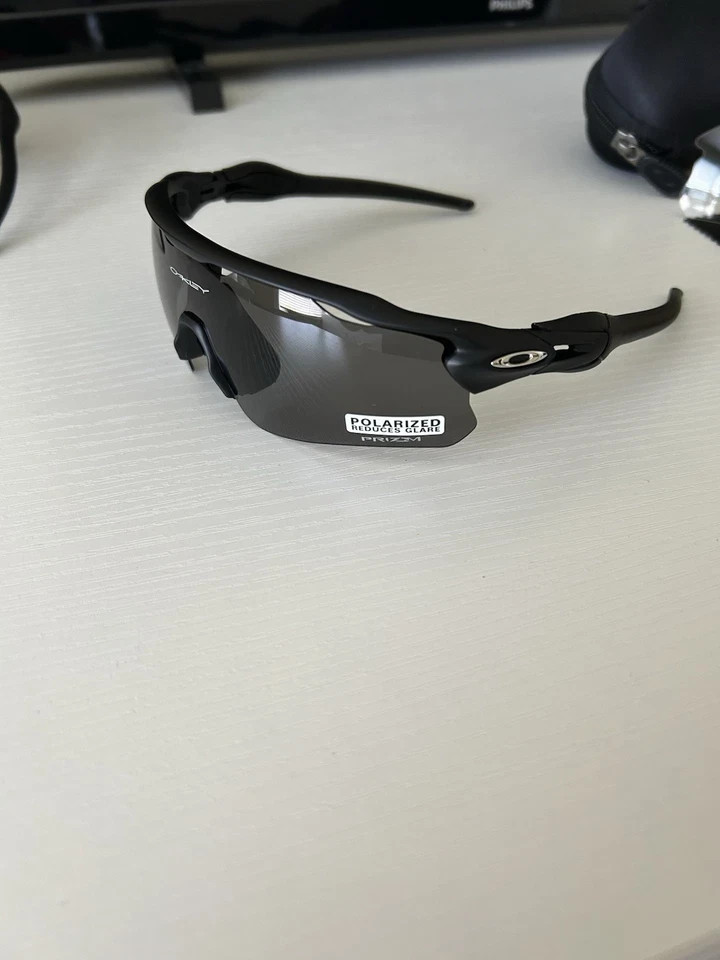 New Oakley Radar EV Path Polarized Prizm Black Frame Mirror/Chrome Len OO9208-08