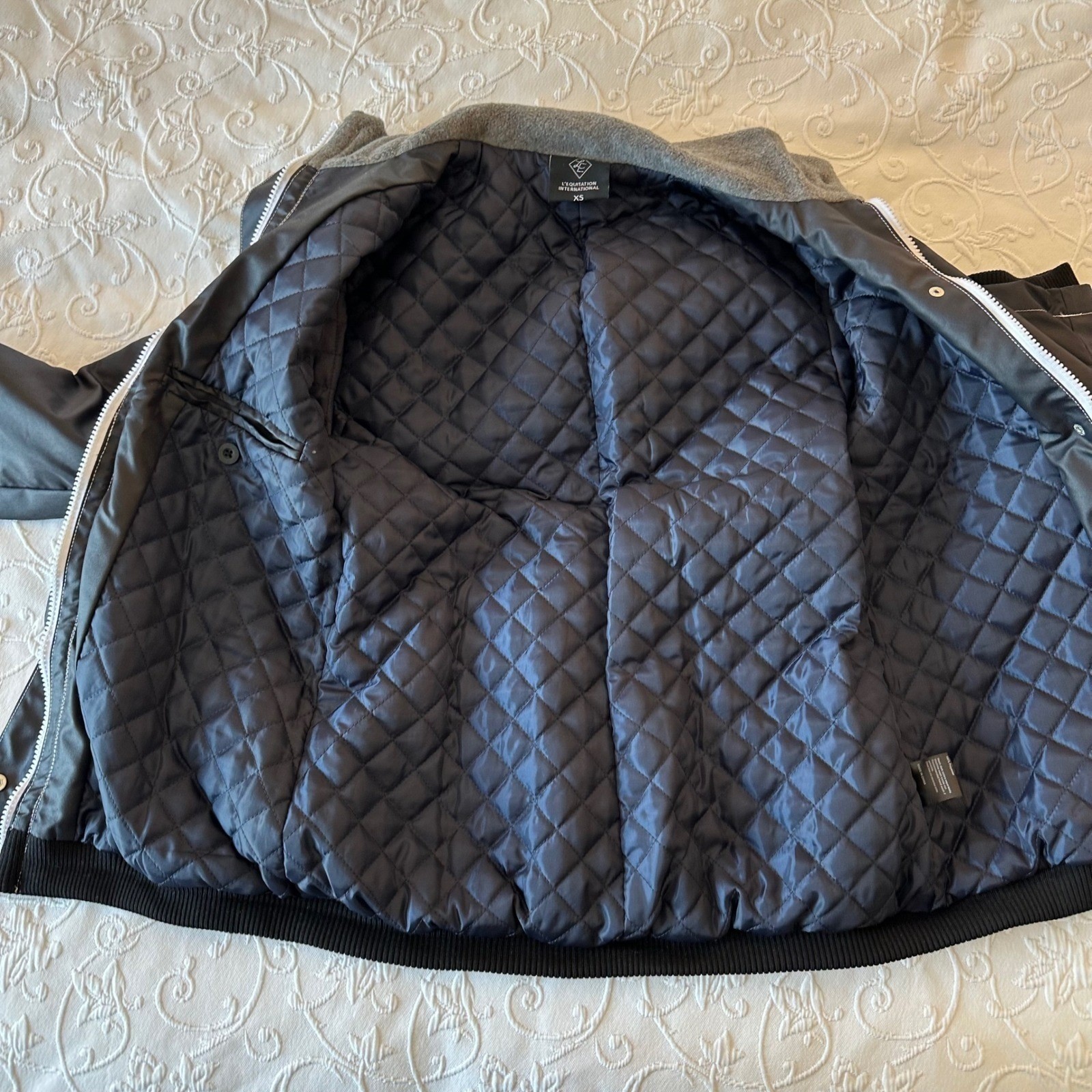 L’EQUITATION INTERNATIONAL Men’s Jacket Size XS Black Quilted Lined Equestrian