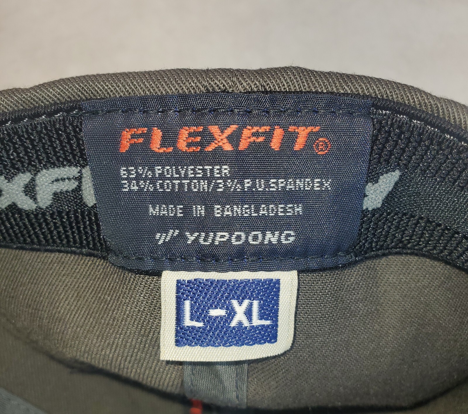 John Deere Black Patch on Flexfit Style 6277 / Charcoal – L/XL 7 1/8″ – 7 5/8″