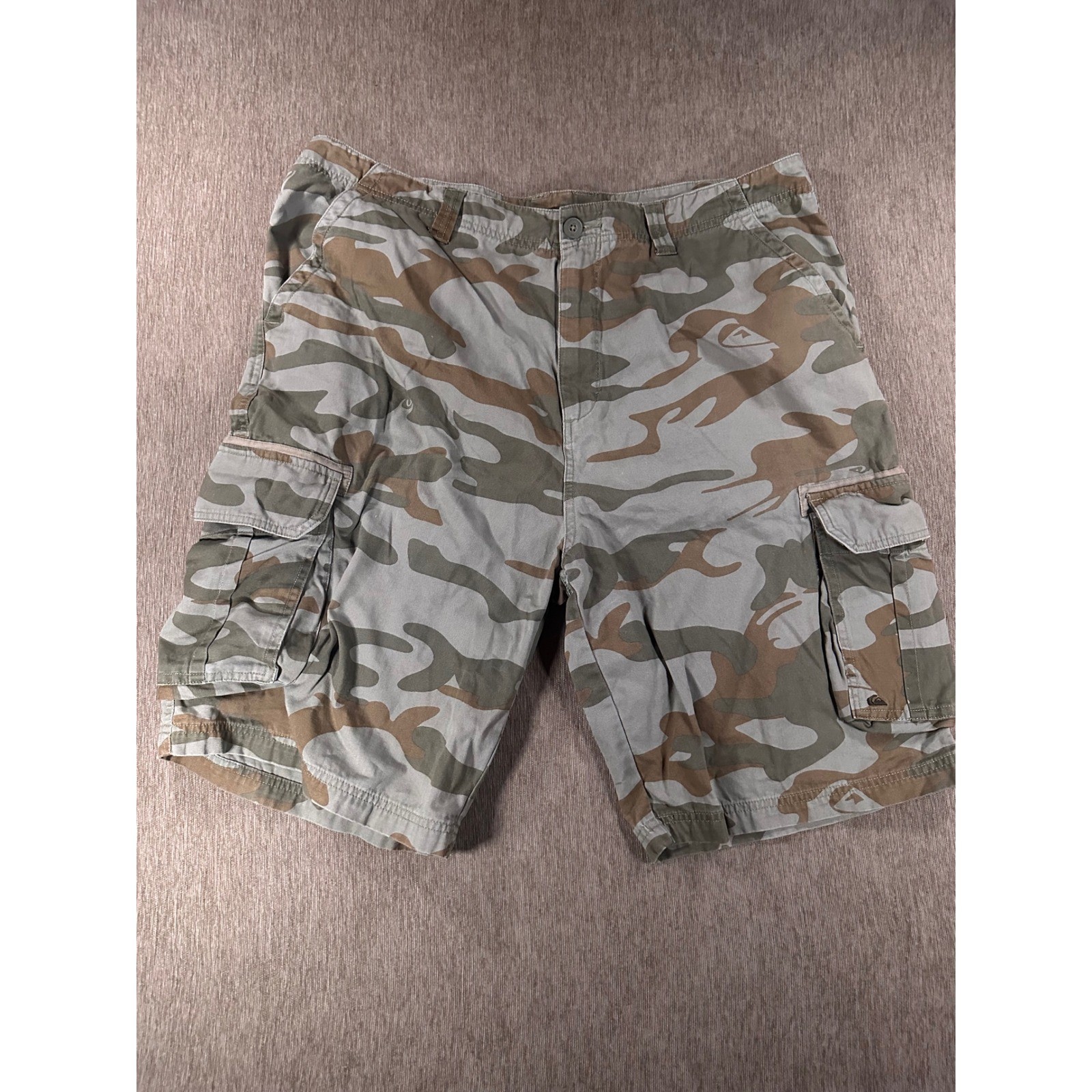 Quiksilver Mens Camo Cargo Shorts Green Brown Cotton Size 40