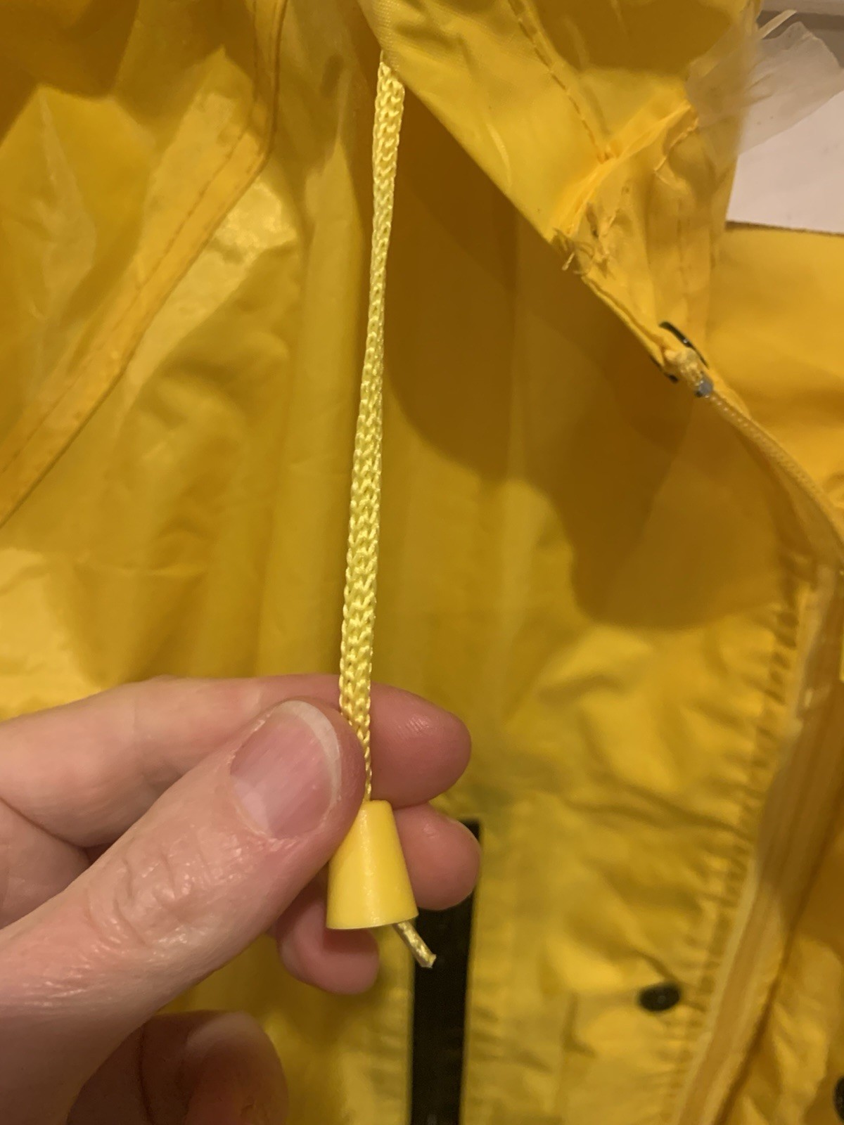Yellow “Blue Mountain” Adult Unisex PVC & Polyester Raincoat Size M *New w/Flaws