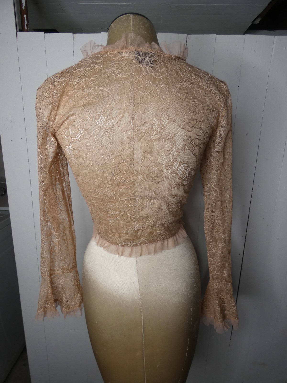 VTG Cejon Women’s S Taupe Lace Cropped Tie Front Shawl Semi Sheer Y2K Bolero