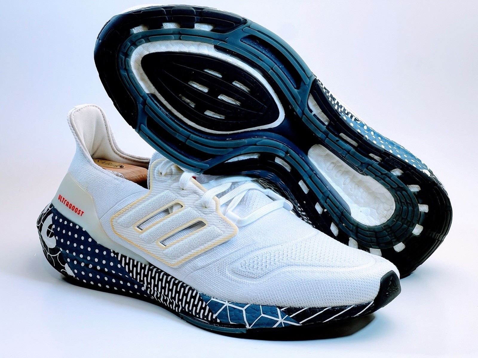 Adidas UltraBoost 22 Patchwork Graphic Cloud White Men’s Size 11.5 [GW6912]