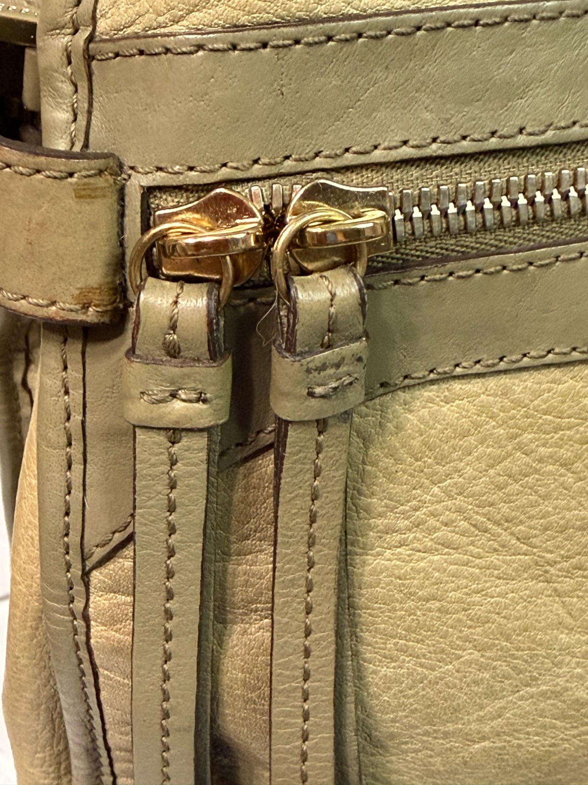 Mulberry Taylor leather 2 way with gold-tone hardware, double zip close