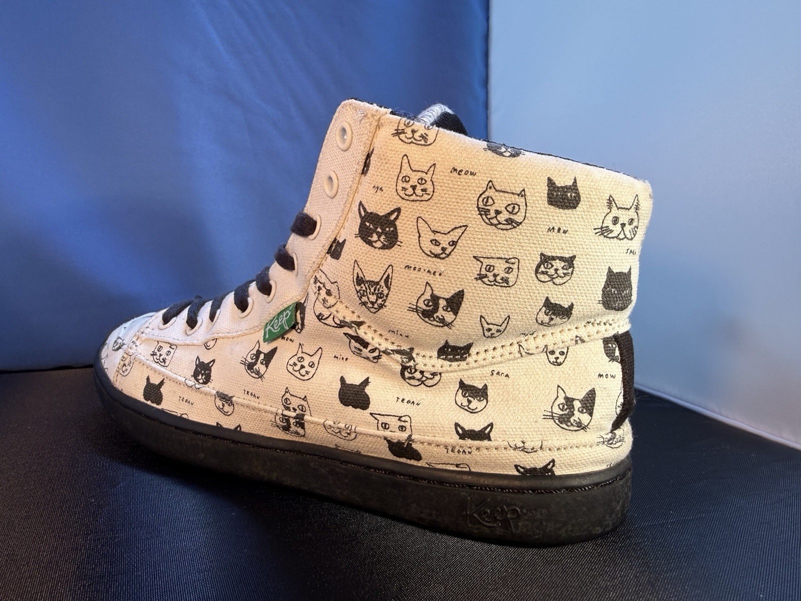 Keep Brand Tegan and Sara’s Hi Top Guerra Cat Print Shoes • Size US Women’s 5
