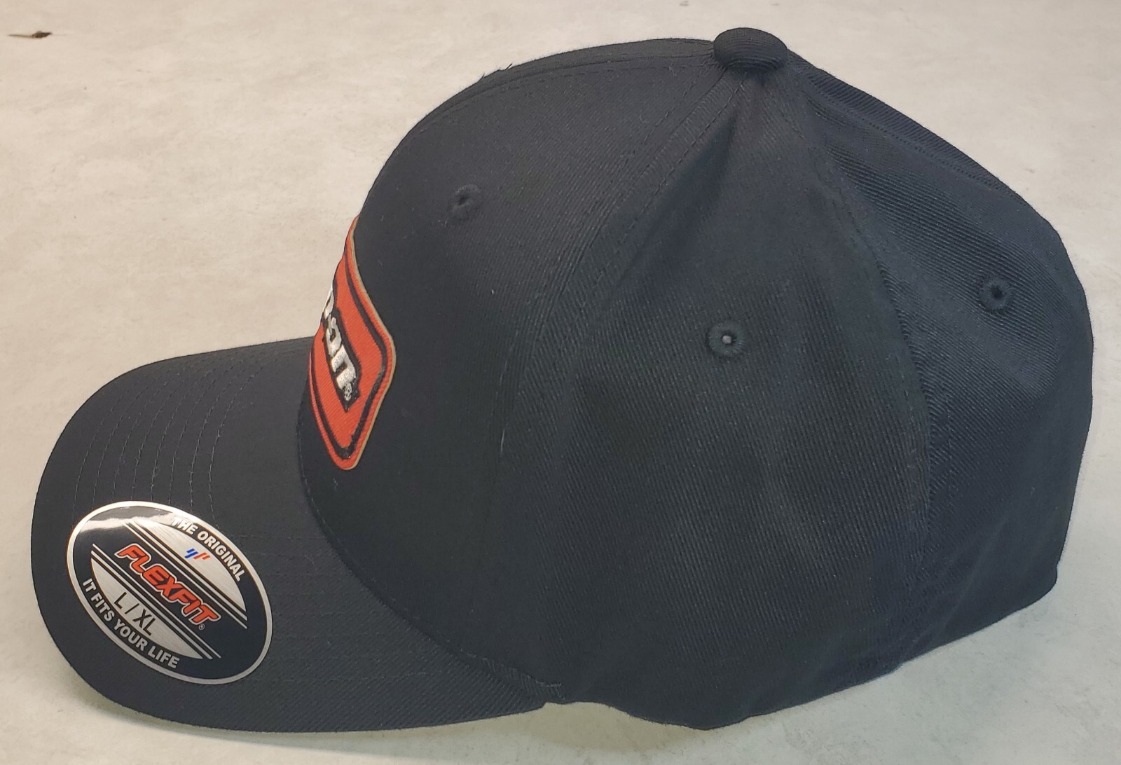 Snap-on Patch Flexfit Hat / Black – L/XL 7 1/8″ – 7 5/8″
