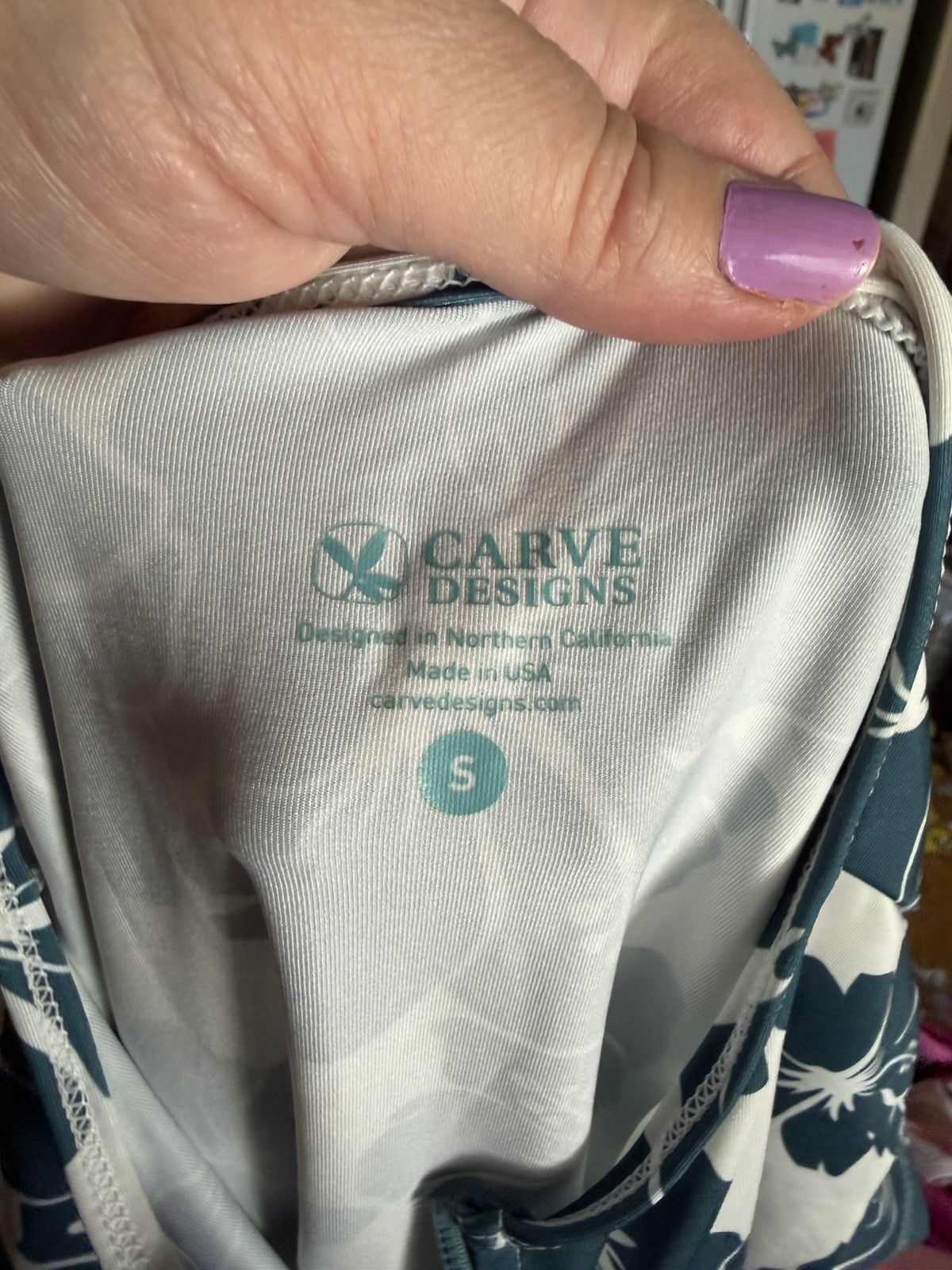 Carve Designs Dawson Rashguard Top Small Teal Hibiscus Ruched Sides 1/2 Zip NWOT