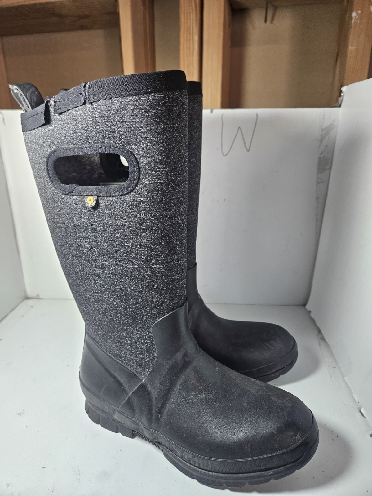 BOGS Womens Size 7 Boots Gray Crandall Lace Waterproof Muck Insulated Neoprene